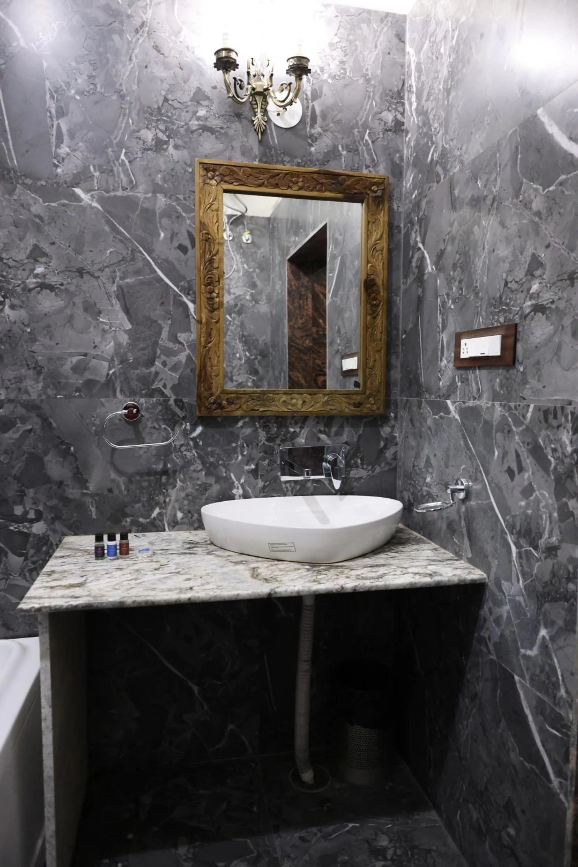 Jai Niwas Palace Resort