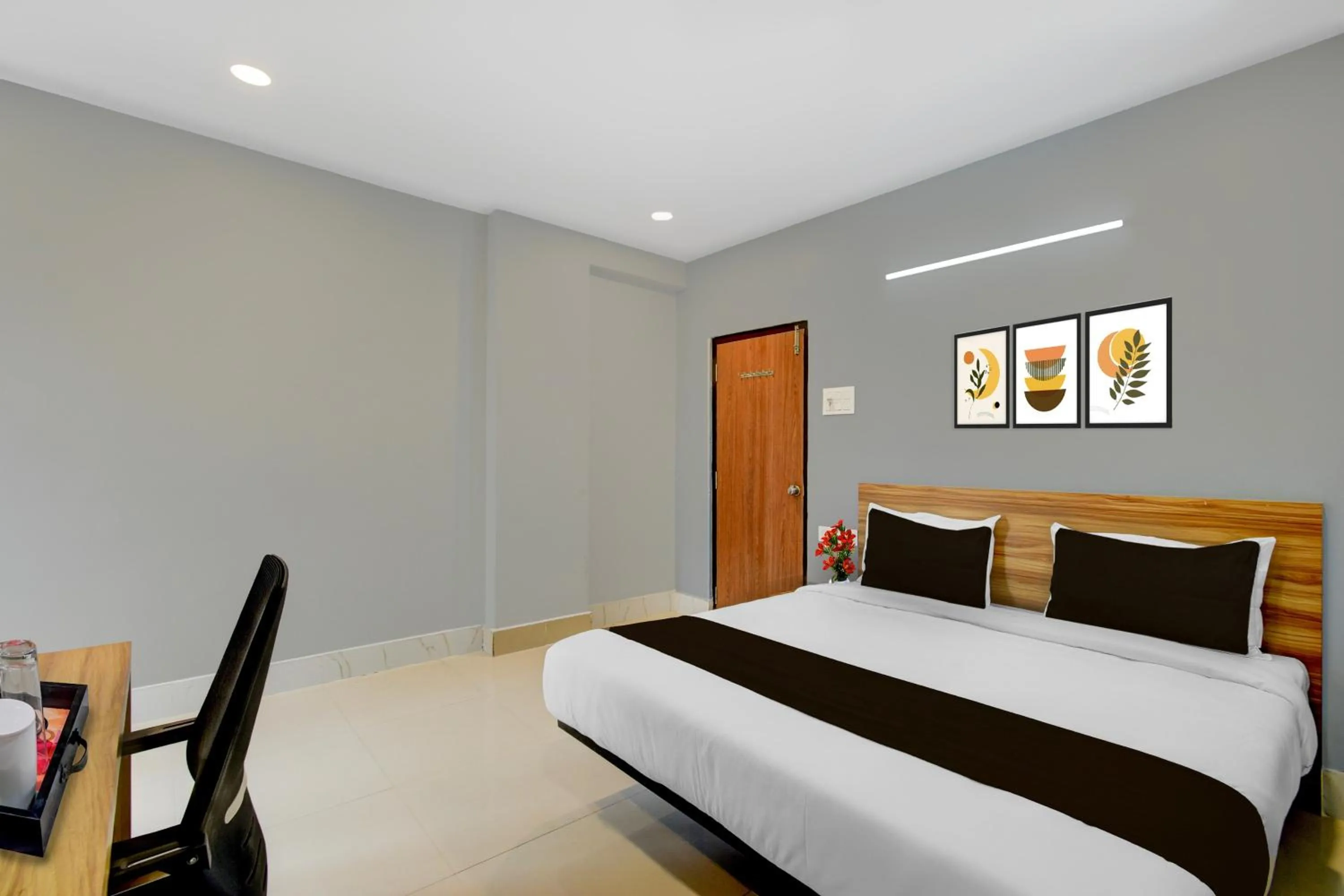Super Townhouse Cherlapally Bus Terminal Formerly Hotel Chakripuram
