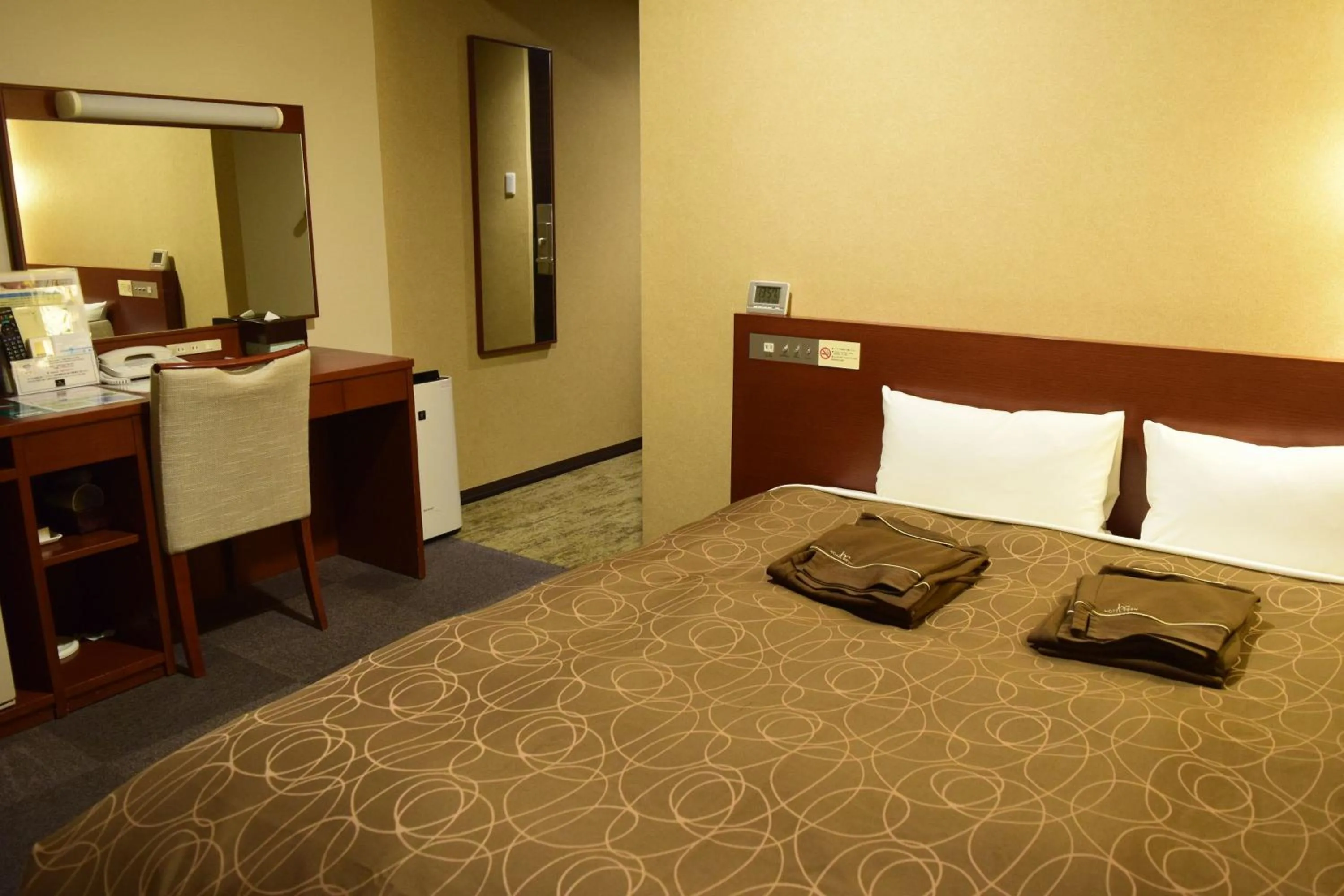 Bed in Hotel Resh Tottori Ekimae