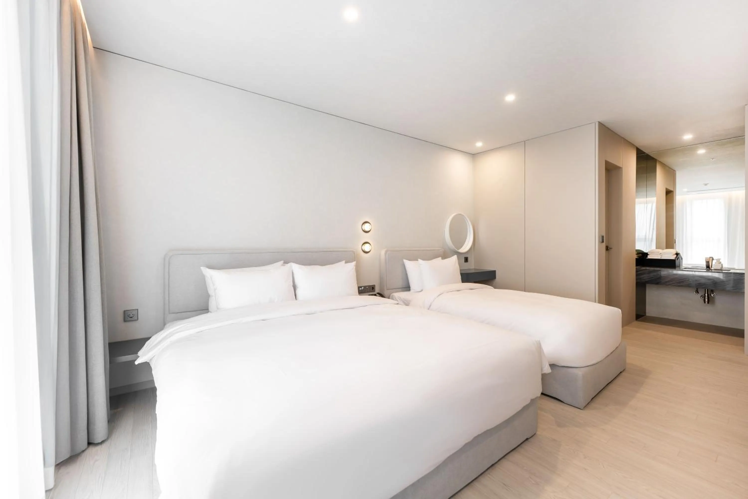 Bedroom, Bed in Gyeongju city hotel