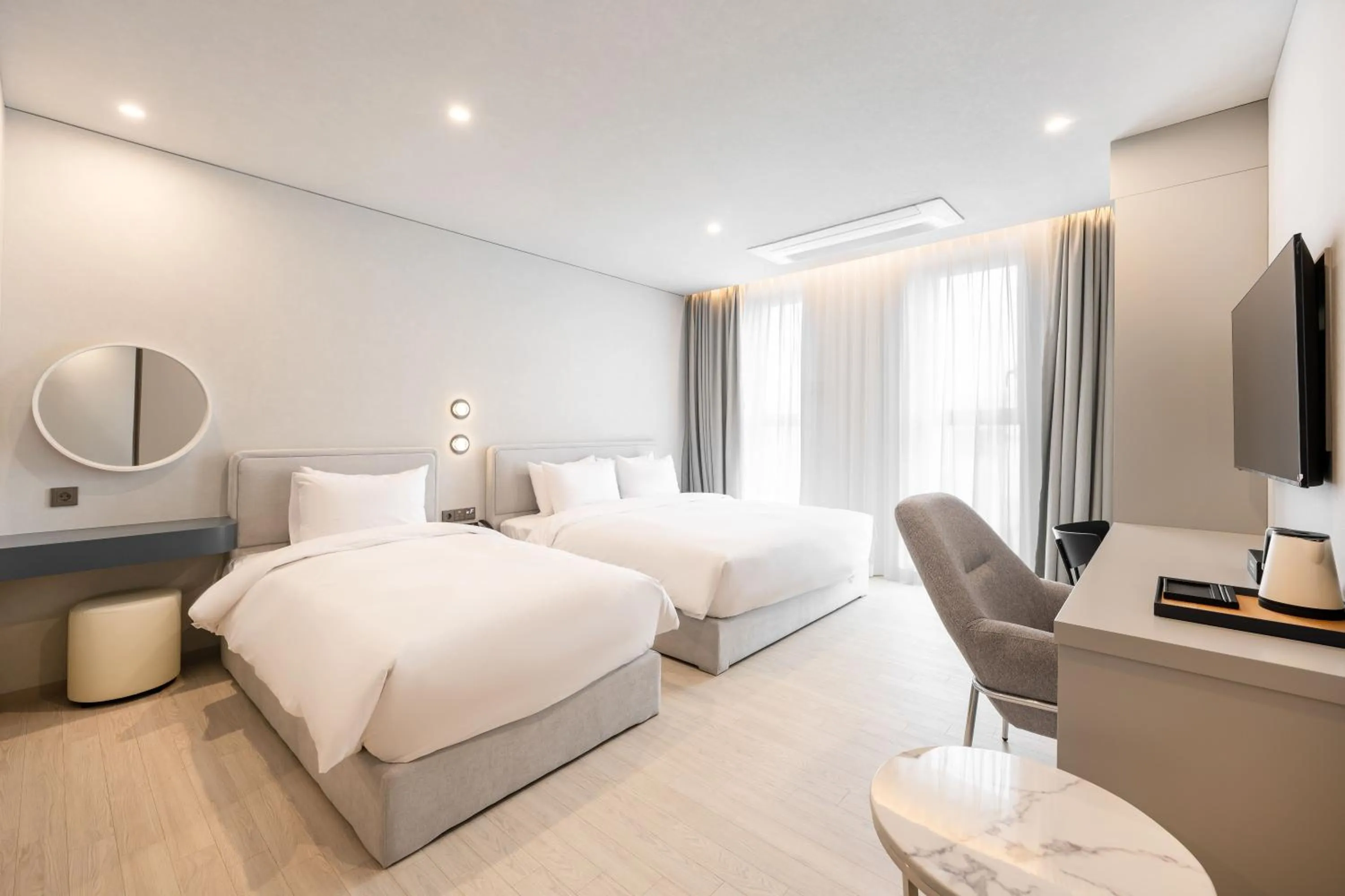 Bedroom, Bed in Gyeongju city hotel