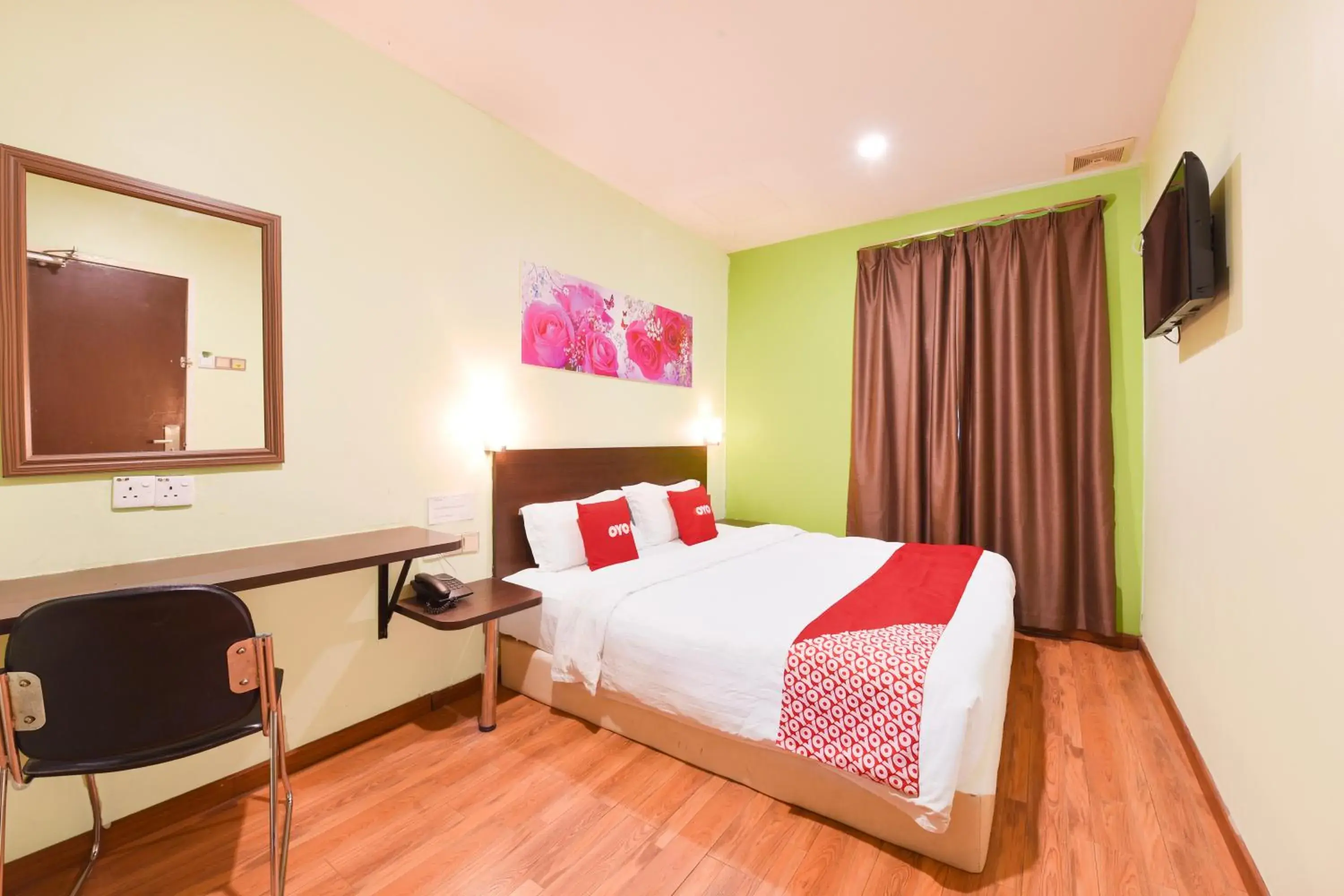 Deluxe Double Room in Dancenter G Home Hotel Near Kota Bharu Kelantan Deluxe Double Room in Dancenter G Home Hotel Near Kota Bharu Kelantan