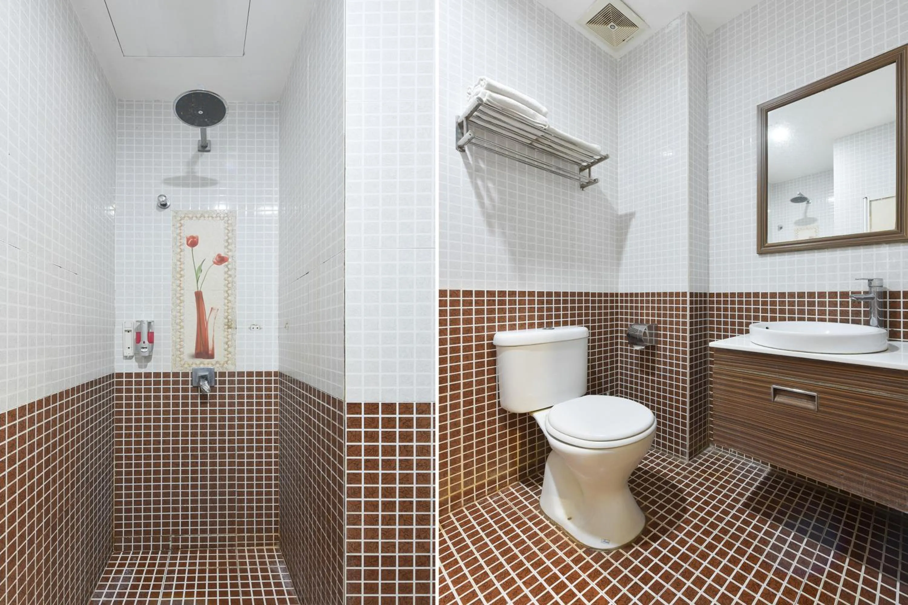 Bathroom in Dancenter G Home Hotel Near Kota Bharu Kelantan