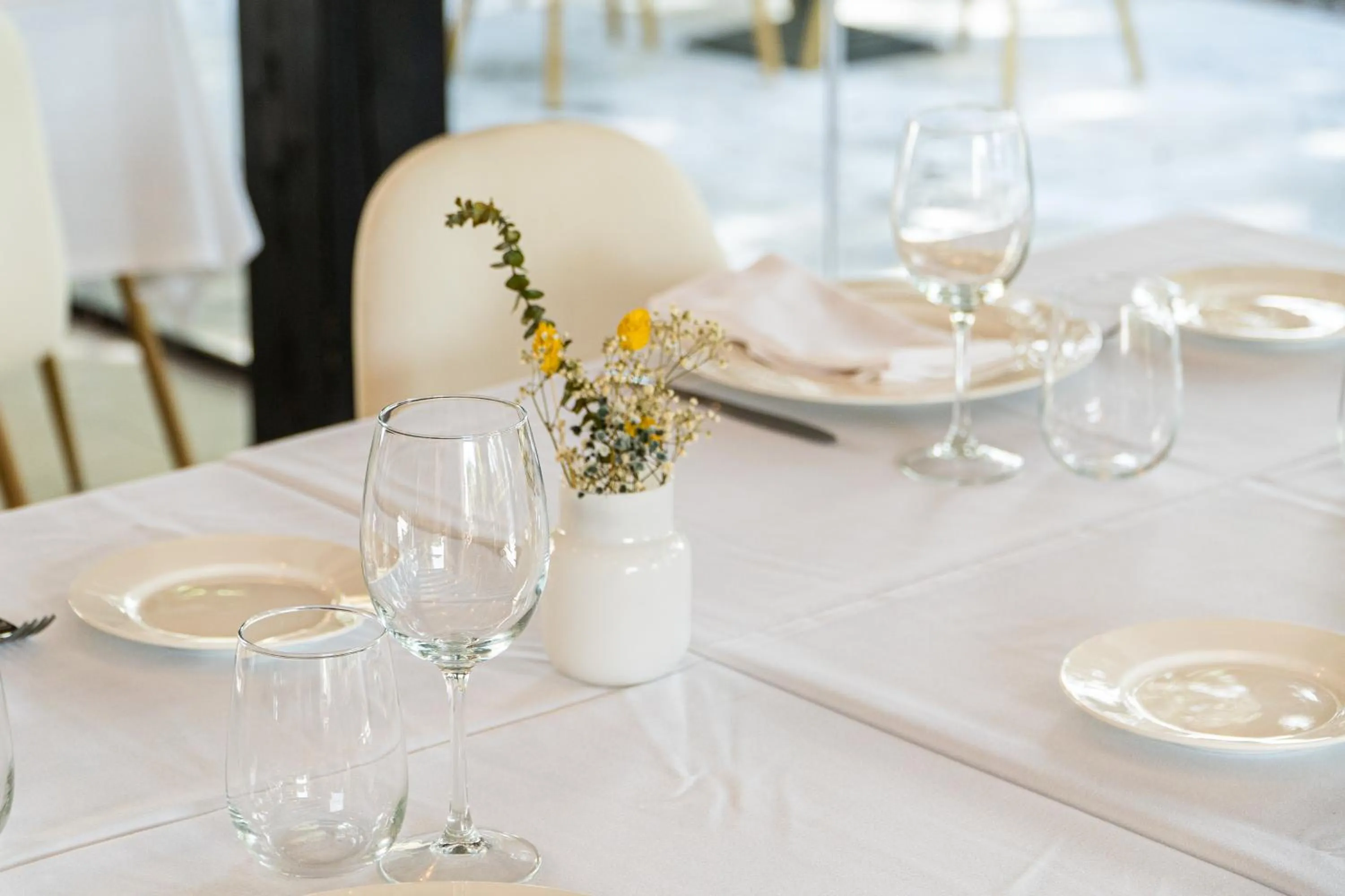 Restaurant/places to eat in Hotel Torres de Somo