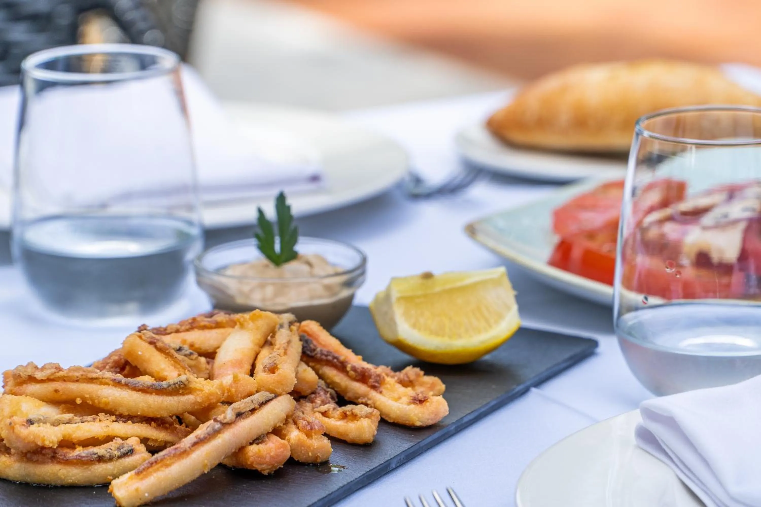 Restaurant/places to eat in Hotel Torres de Somo