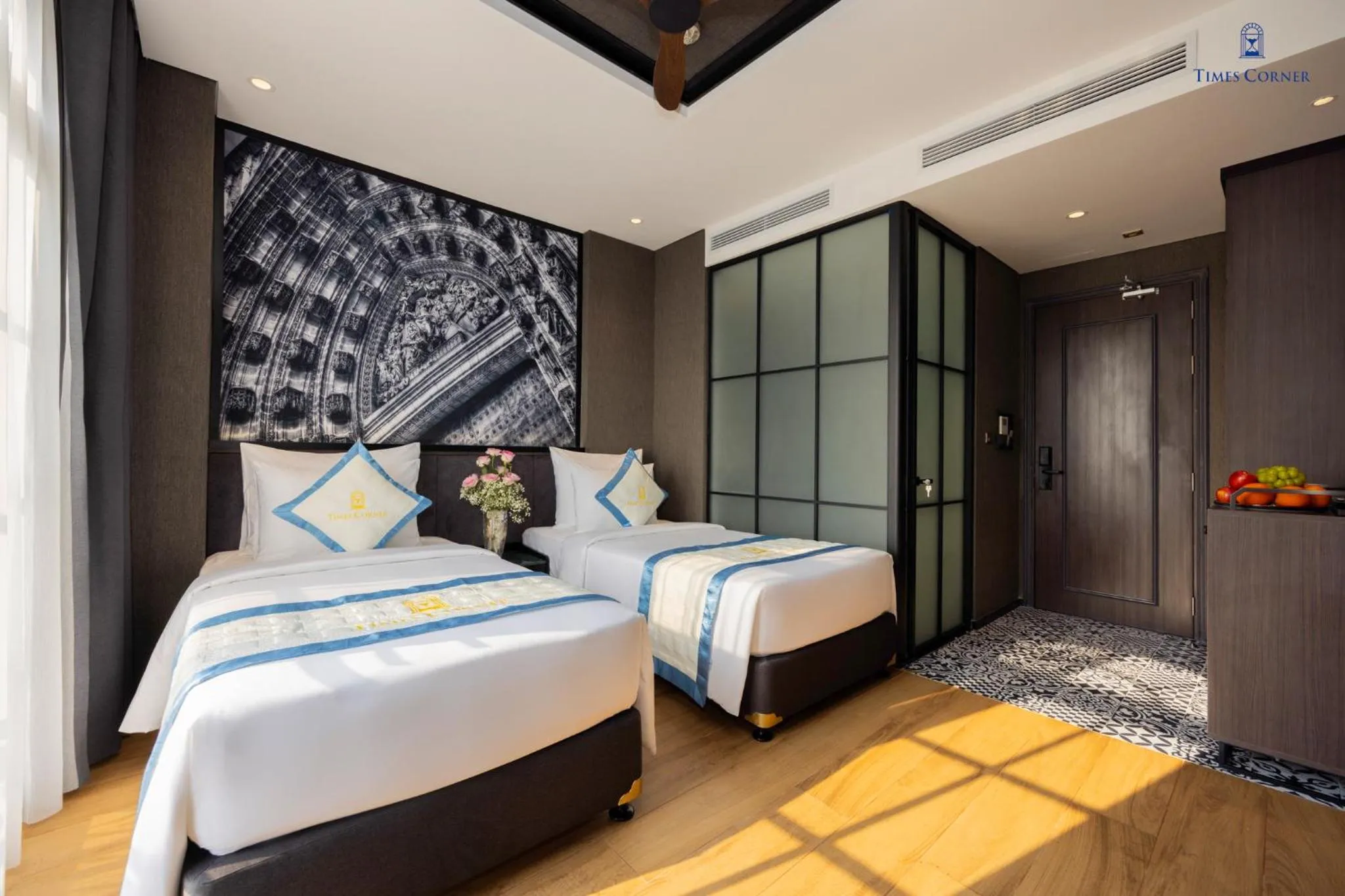 Photo of the whole room, Bed in Times Corner Amalfi Hotel