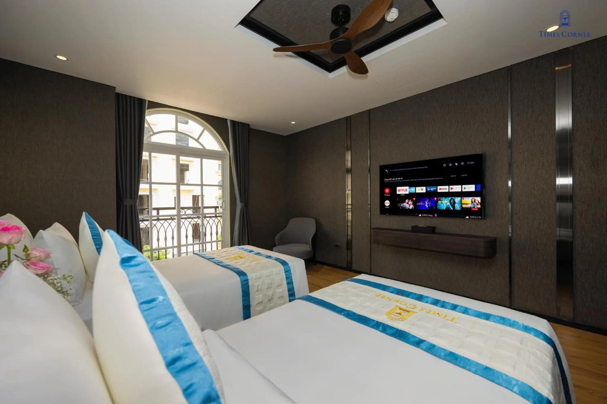 Photo of the whole room, Bed in Times Corner Amalfi Hotel