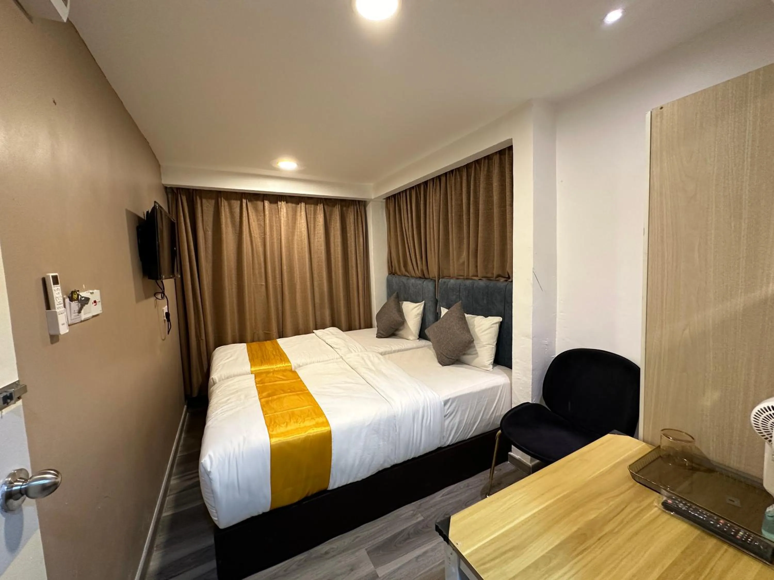 Bed in SS Grey Hotel