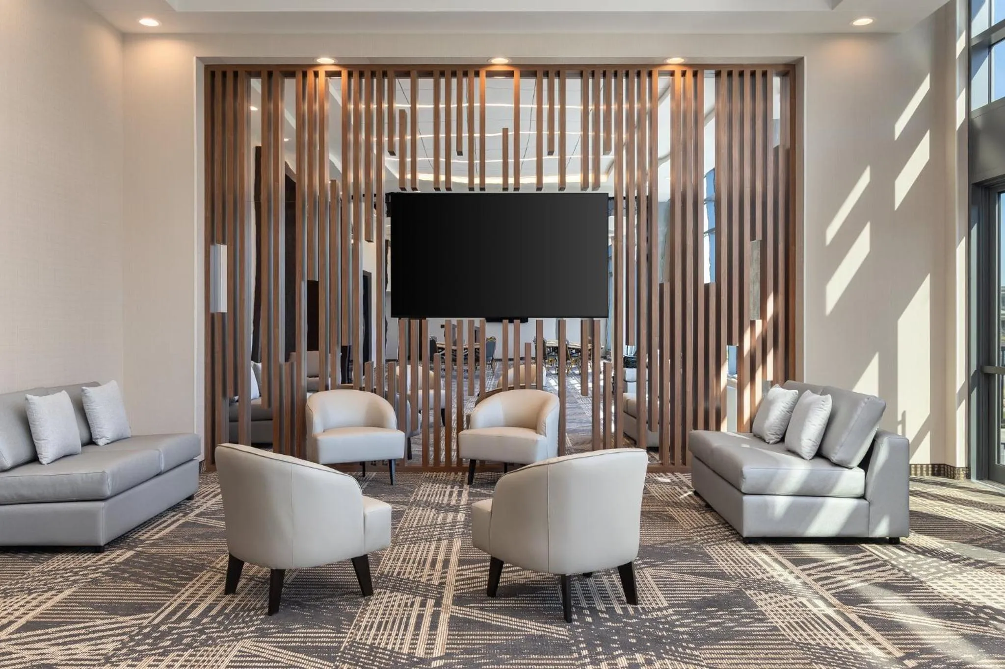 Property building in Staybridge Suites Montreal Airport - St-Laurent by IHG