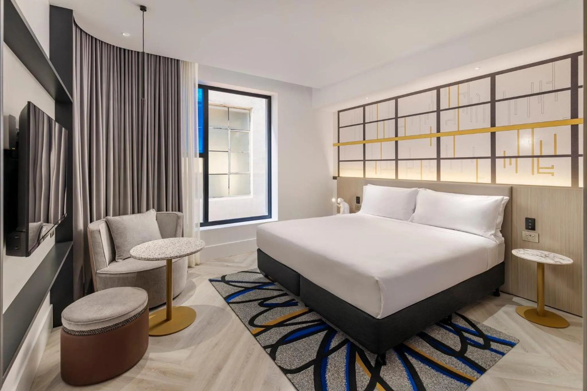 Photo of the whole room, Bed in Hotel Indigo Melbourne Little Collins