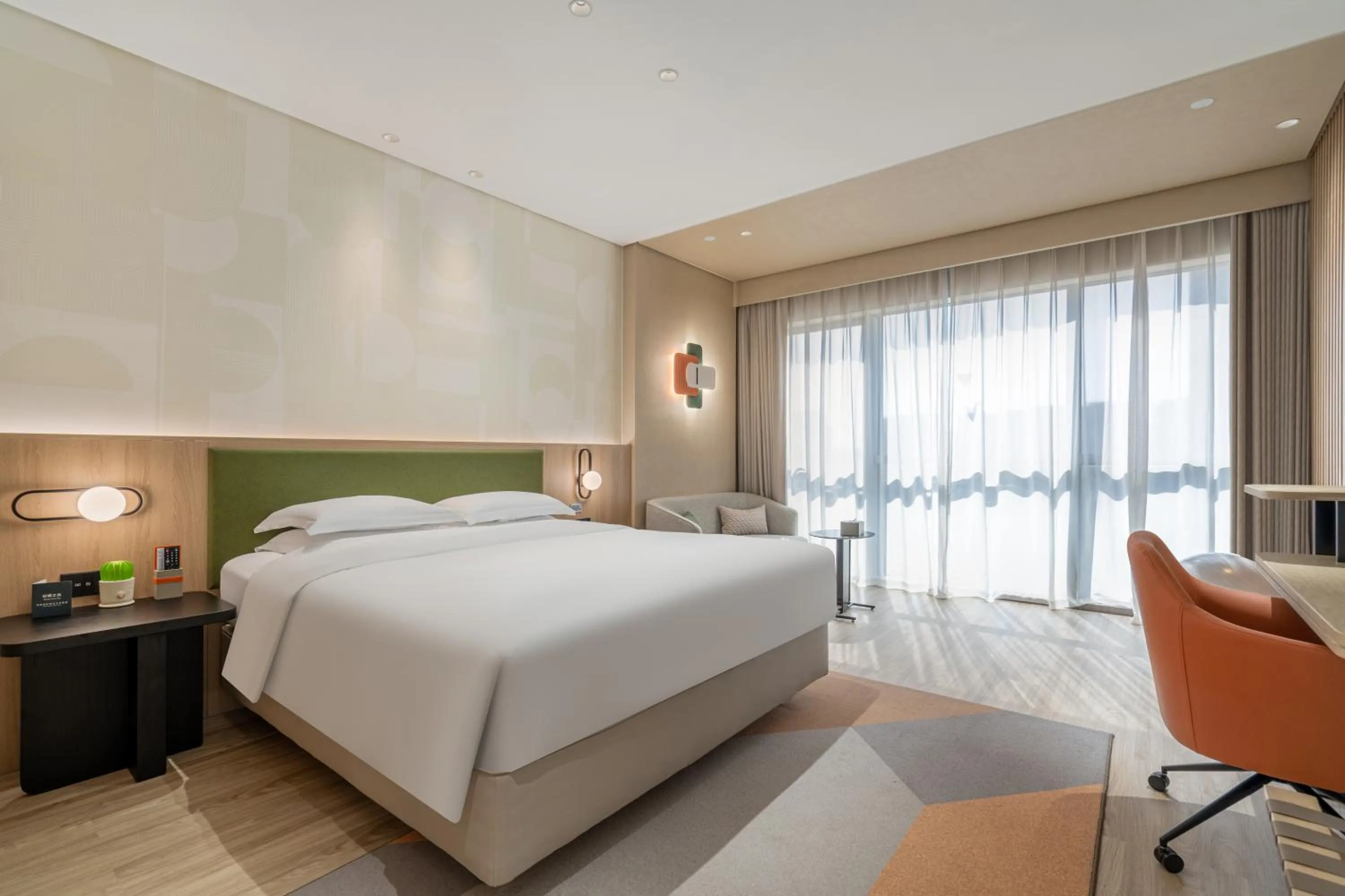 Bedroom, Bed in EVEN Hotel Hangzhou Yintai City by IHG