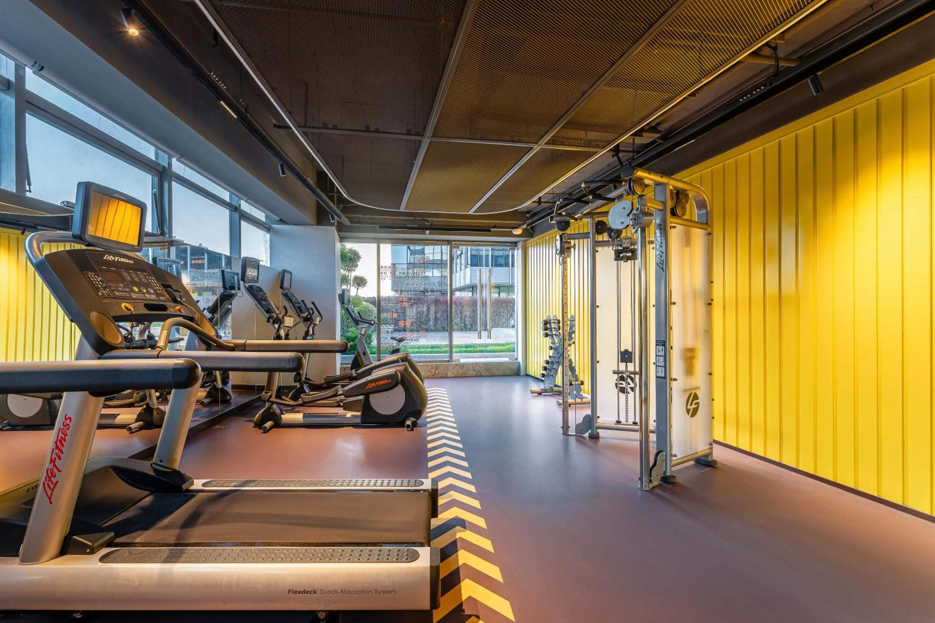 Fitness centre/facilities in EVEN Hotel Hangzhou Yintai City by IHG