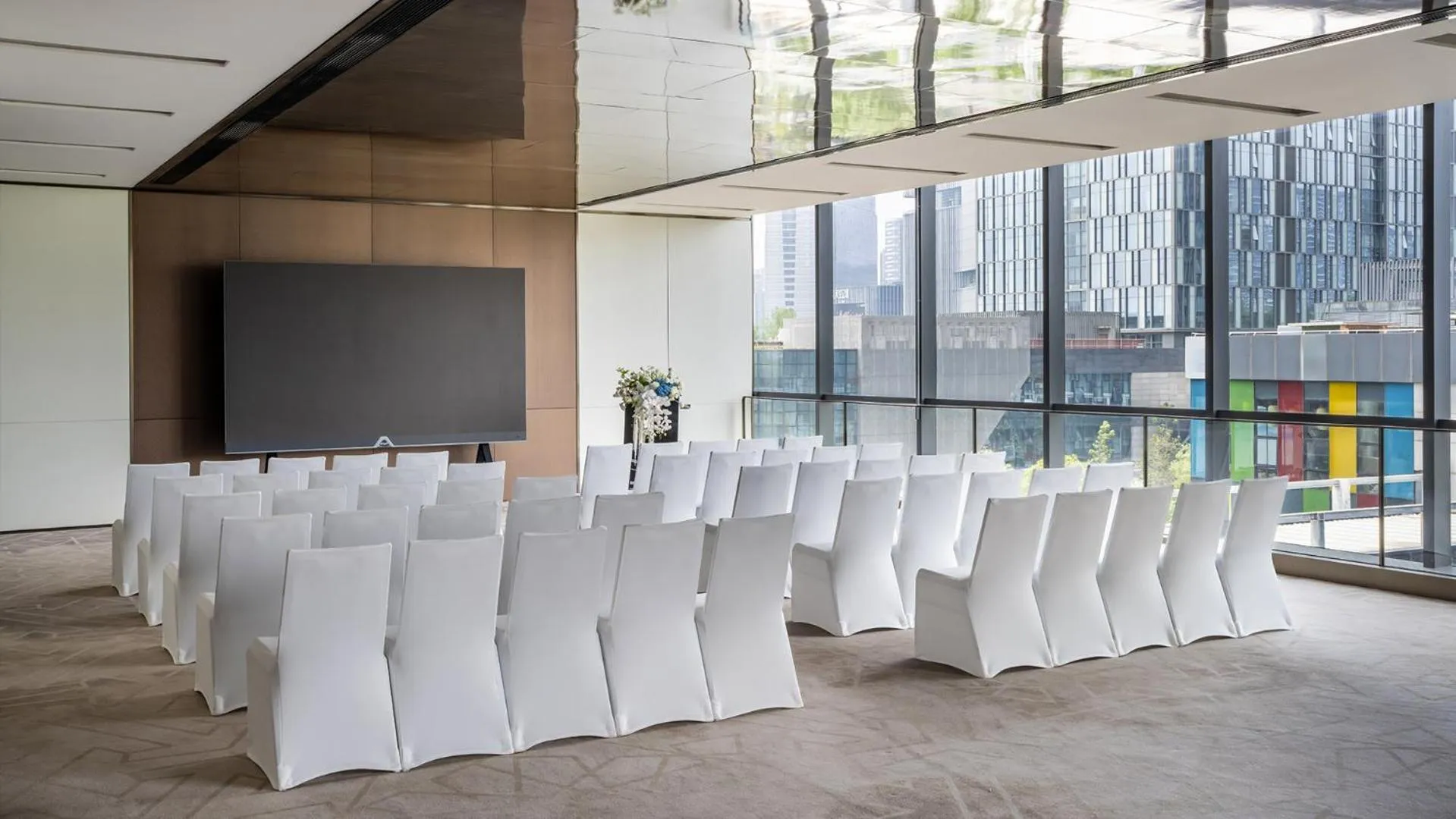 Meeting/conference room in InterContinental Hotels Zhengzhou Zhengdong