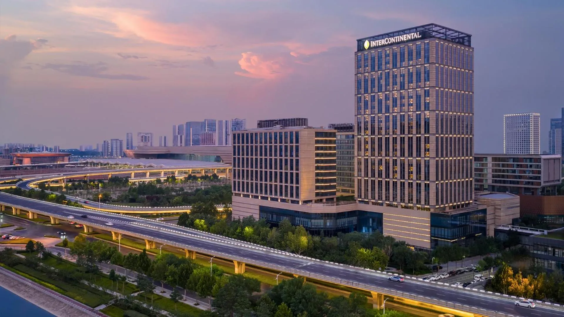 Property building in InterContinental Hotels Zhengzhou Zhengdong