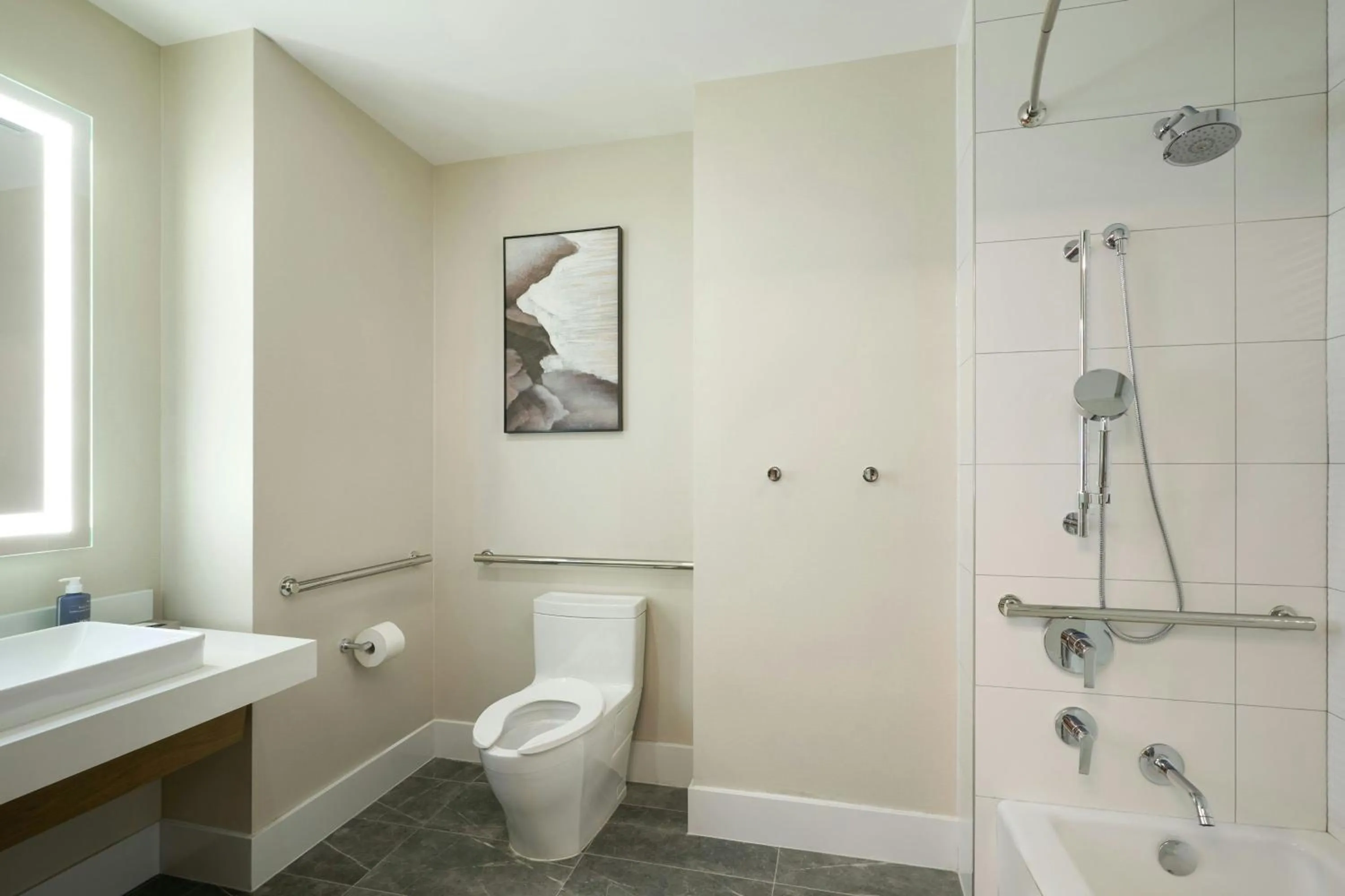 Bathroom in The Westin Flushing LaGuardia Airport