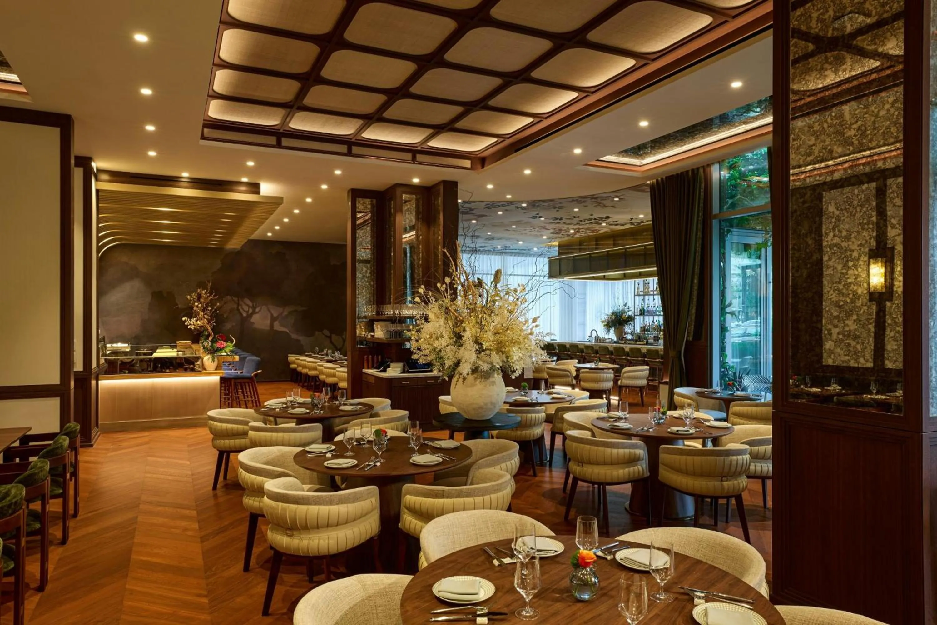 Restaurant/places to eat in The Westin Flushing LaGuardia Airport