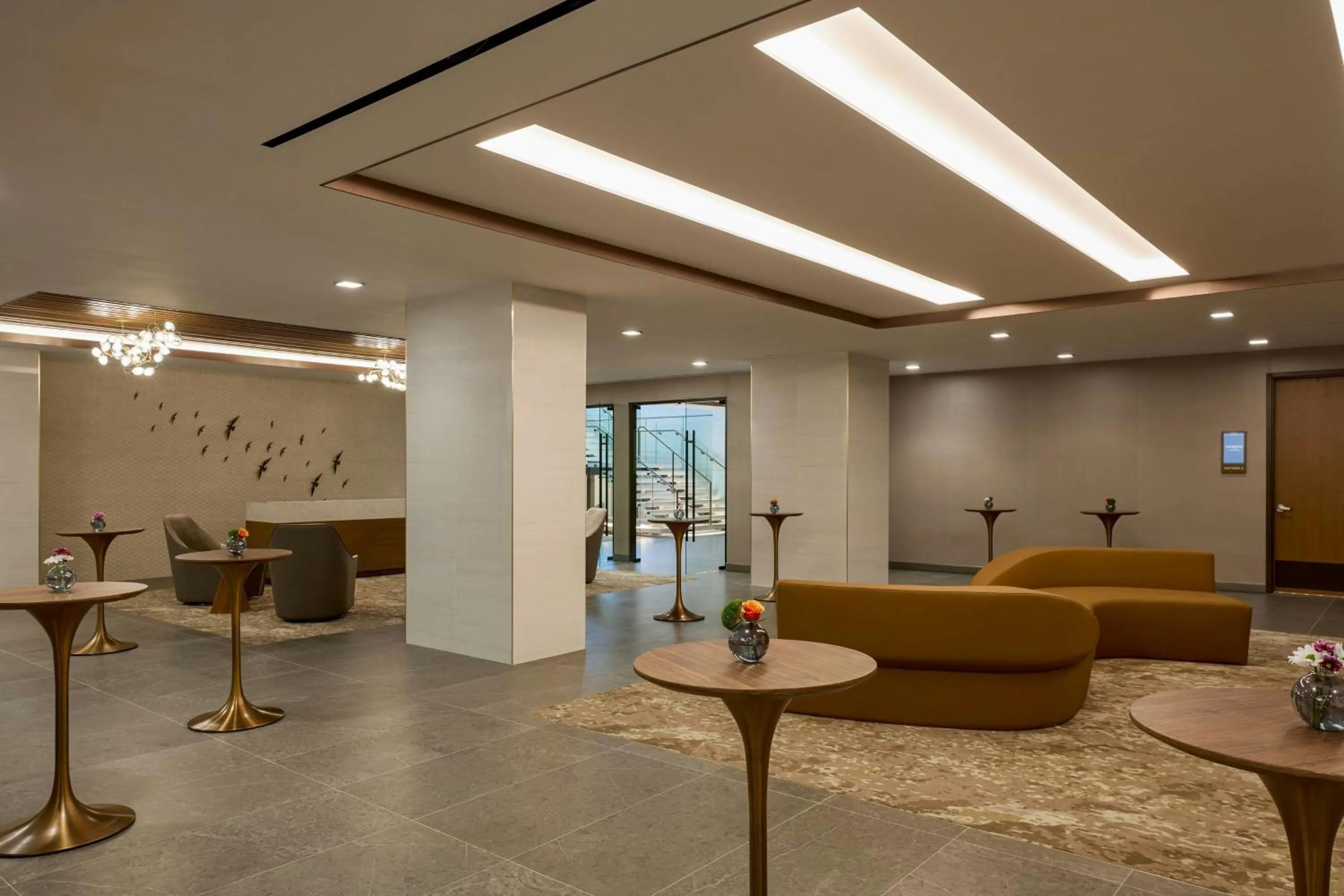 Meeting/conference room in The Westin Flushing LaGuardia Airport