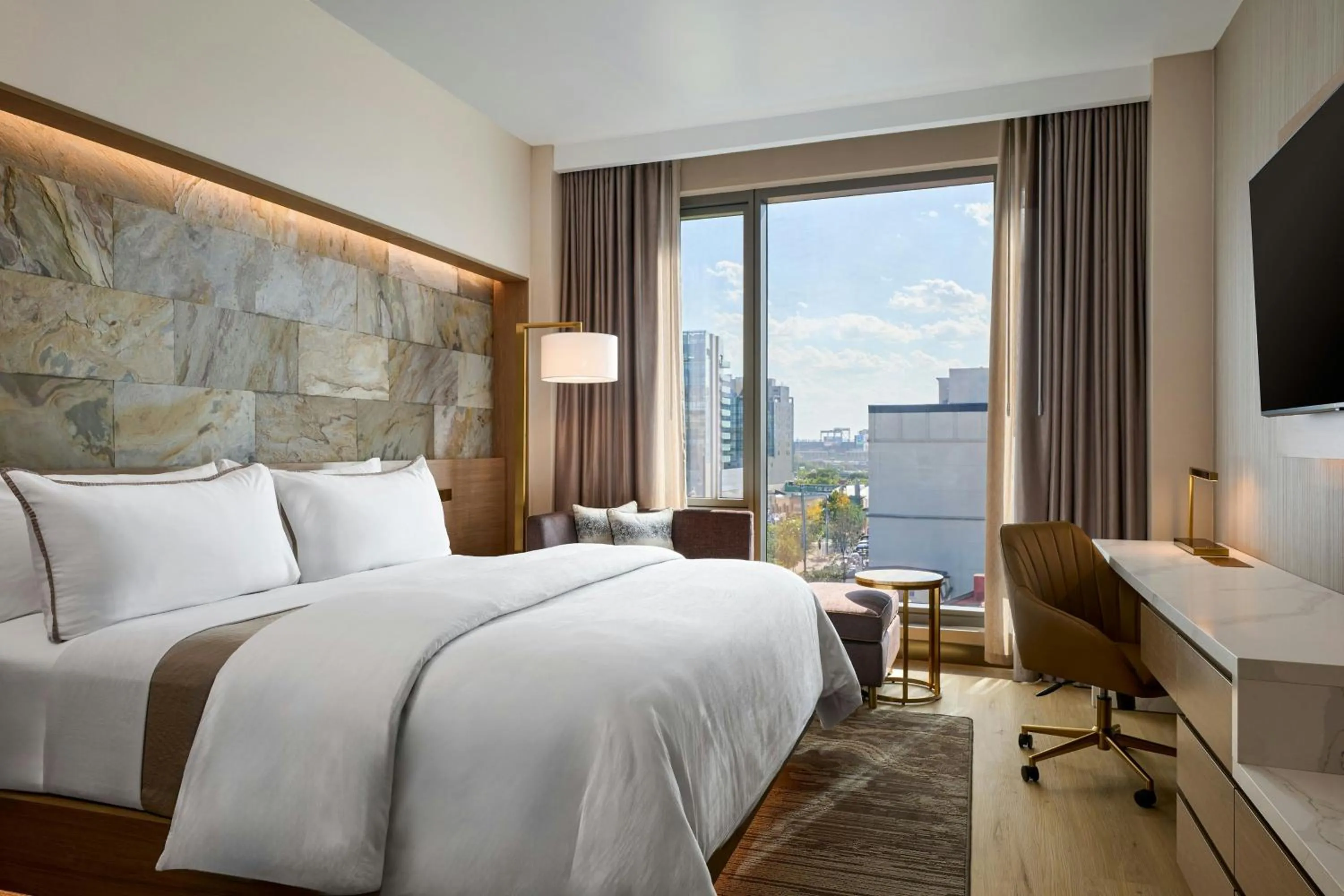 Photo of the whole room, Bed in The Westin Flushing LaGuardia Airport