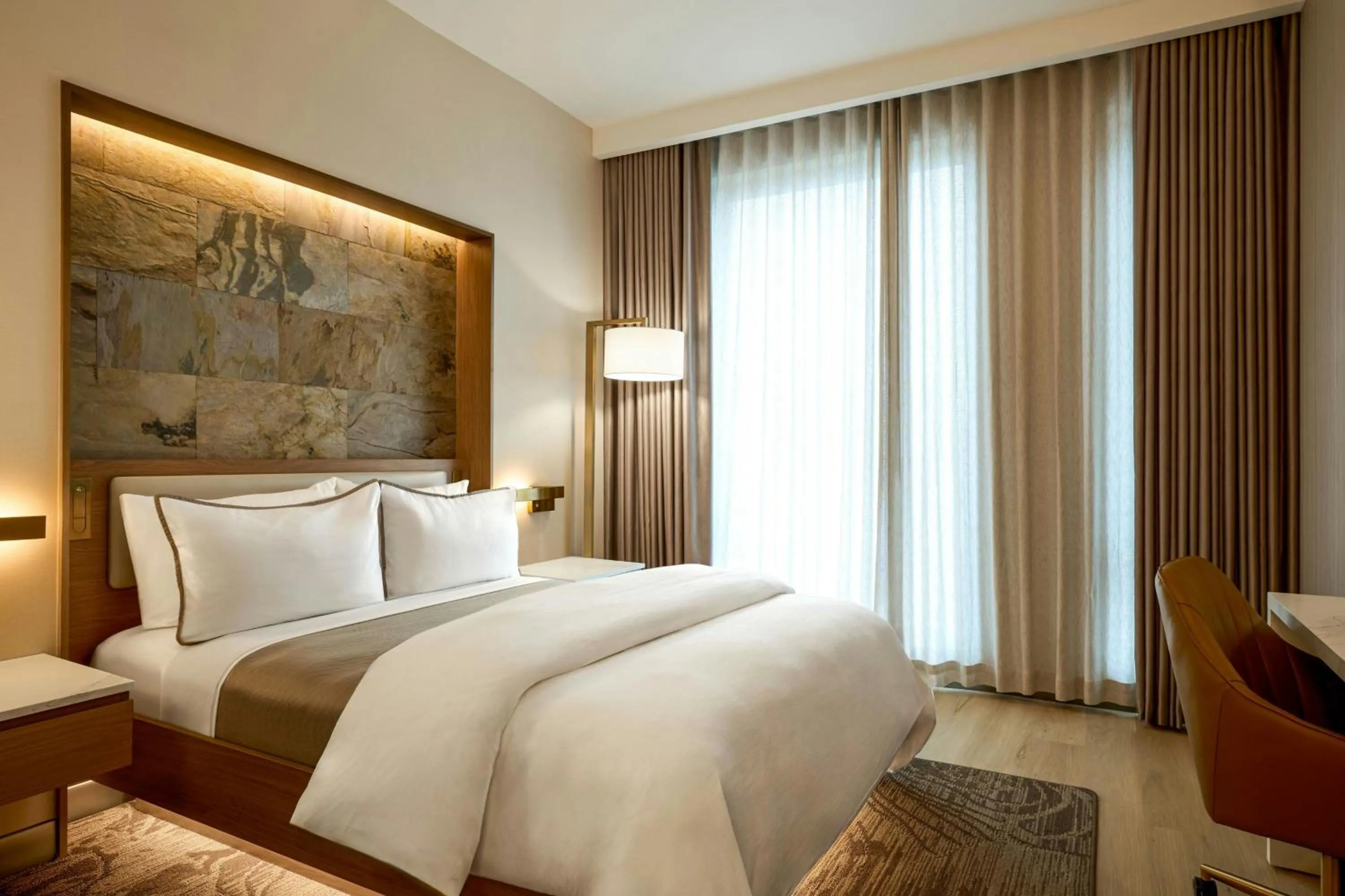 Photo of the whole room, Bed in The Westin Flushing LaGuardia Airport