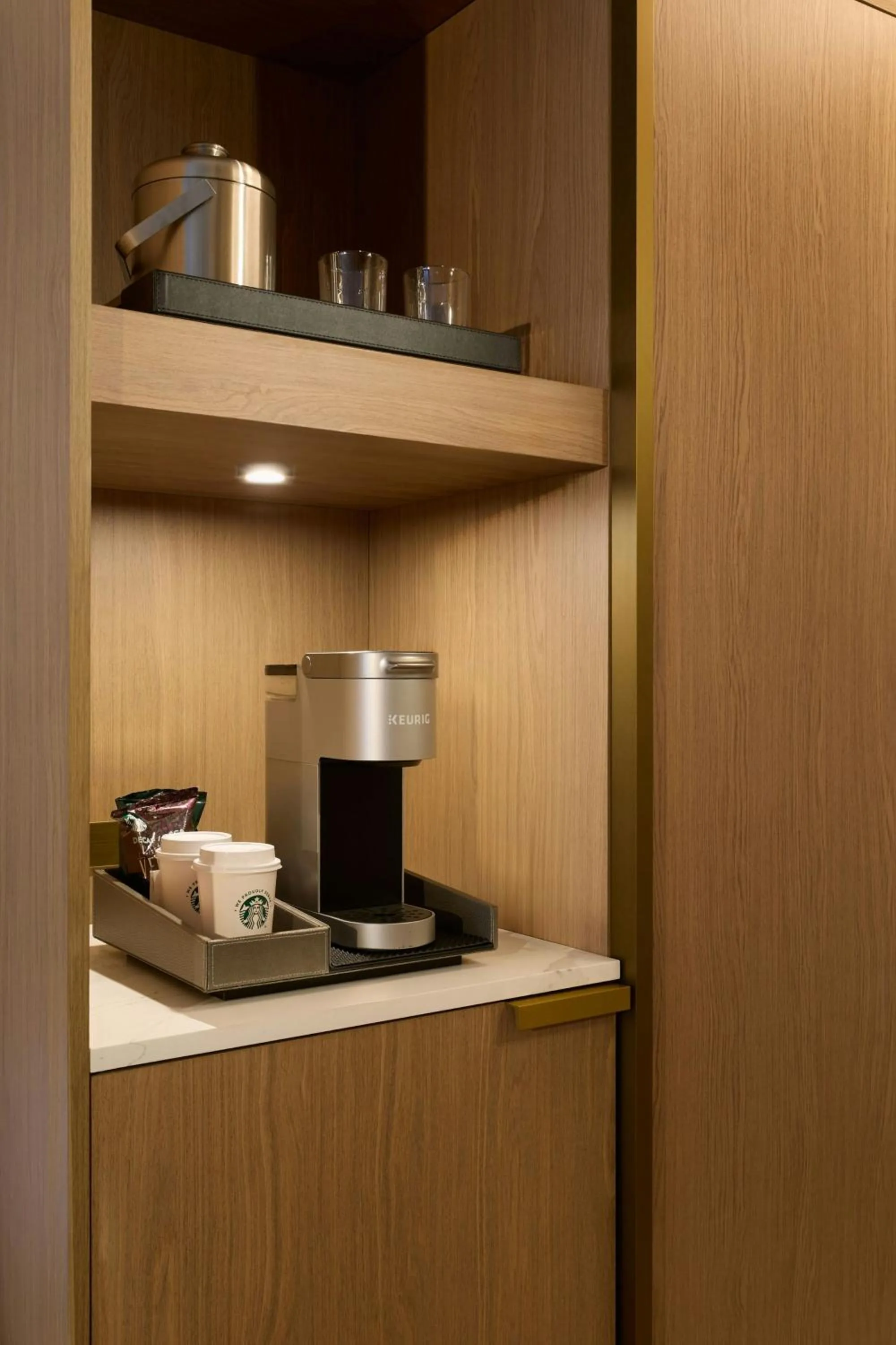 Photo of the whole room in The Westin Flushing LaGuardia Airport