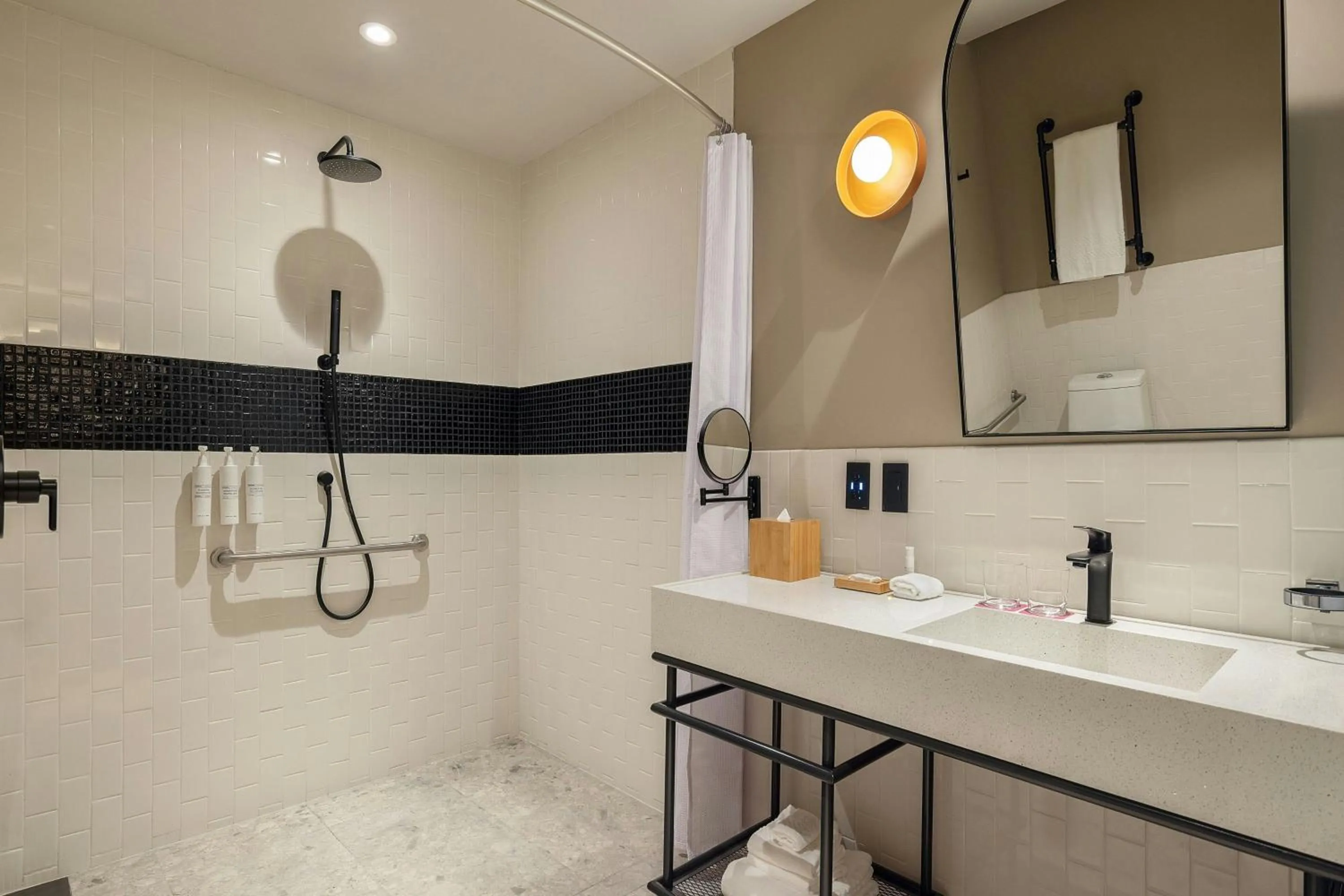 Photo of the whole room in Moxy Tulum