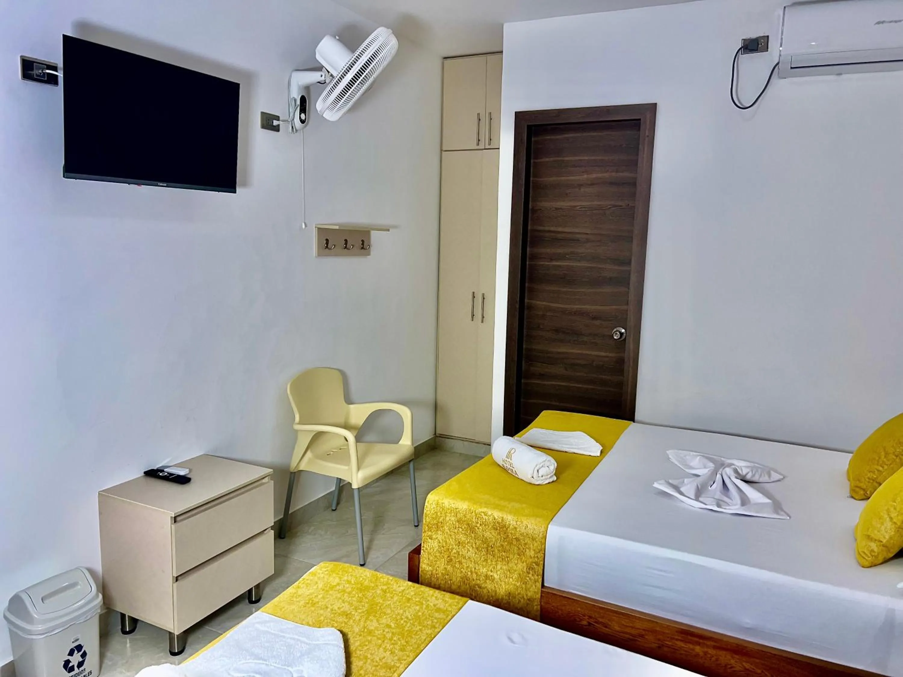 Bed in Hotel Roma Urabá