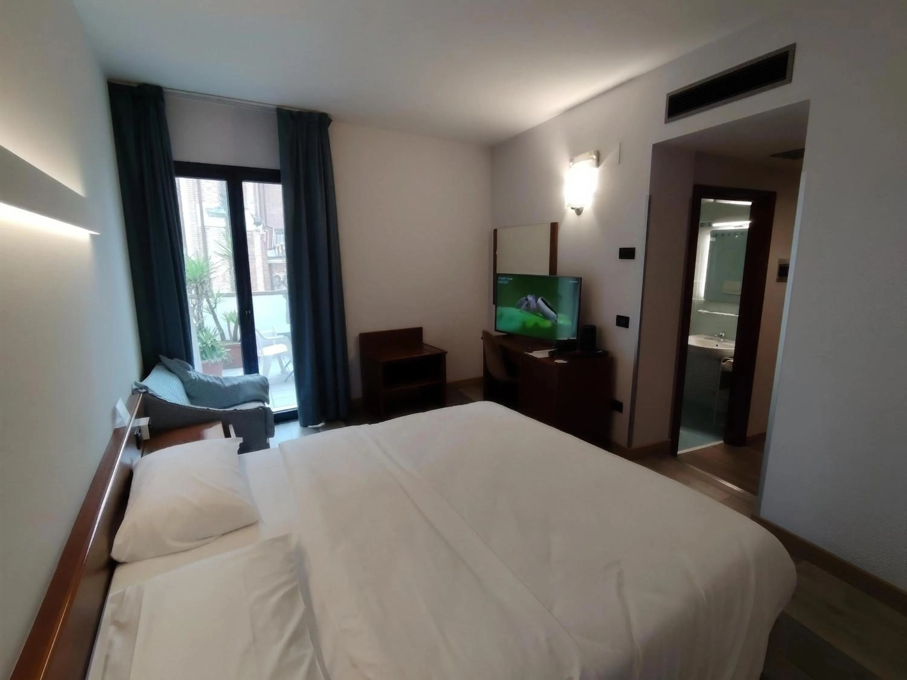 Bed in Albergo Centrale