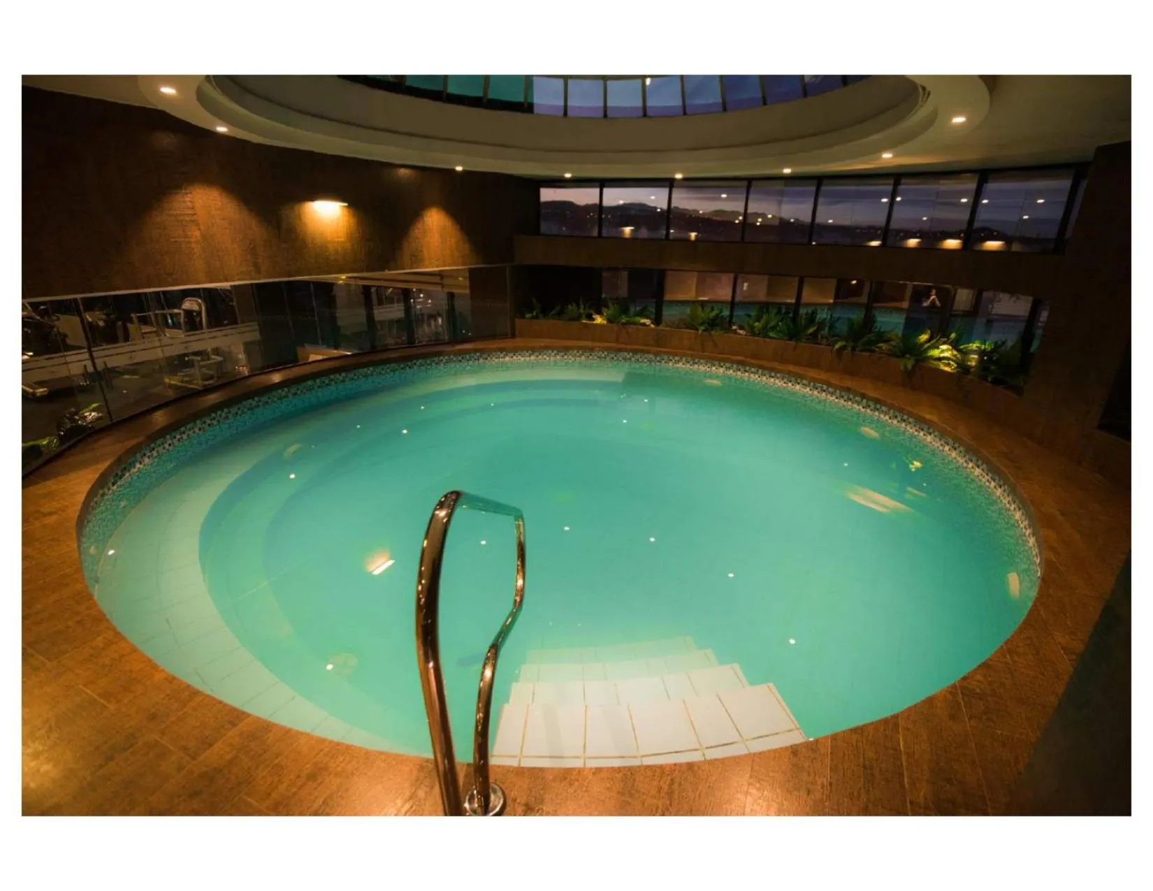Swimming pool in ROLES Hotel