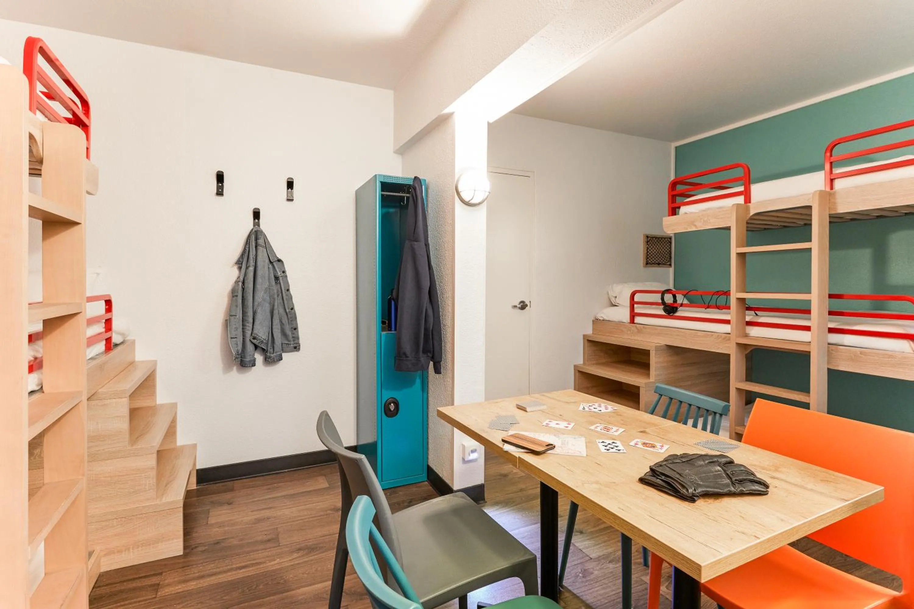 bunk bed, Bed in hotelF1 Bordeaux Ville