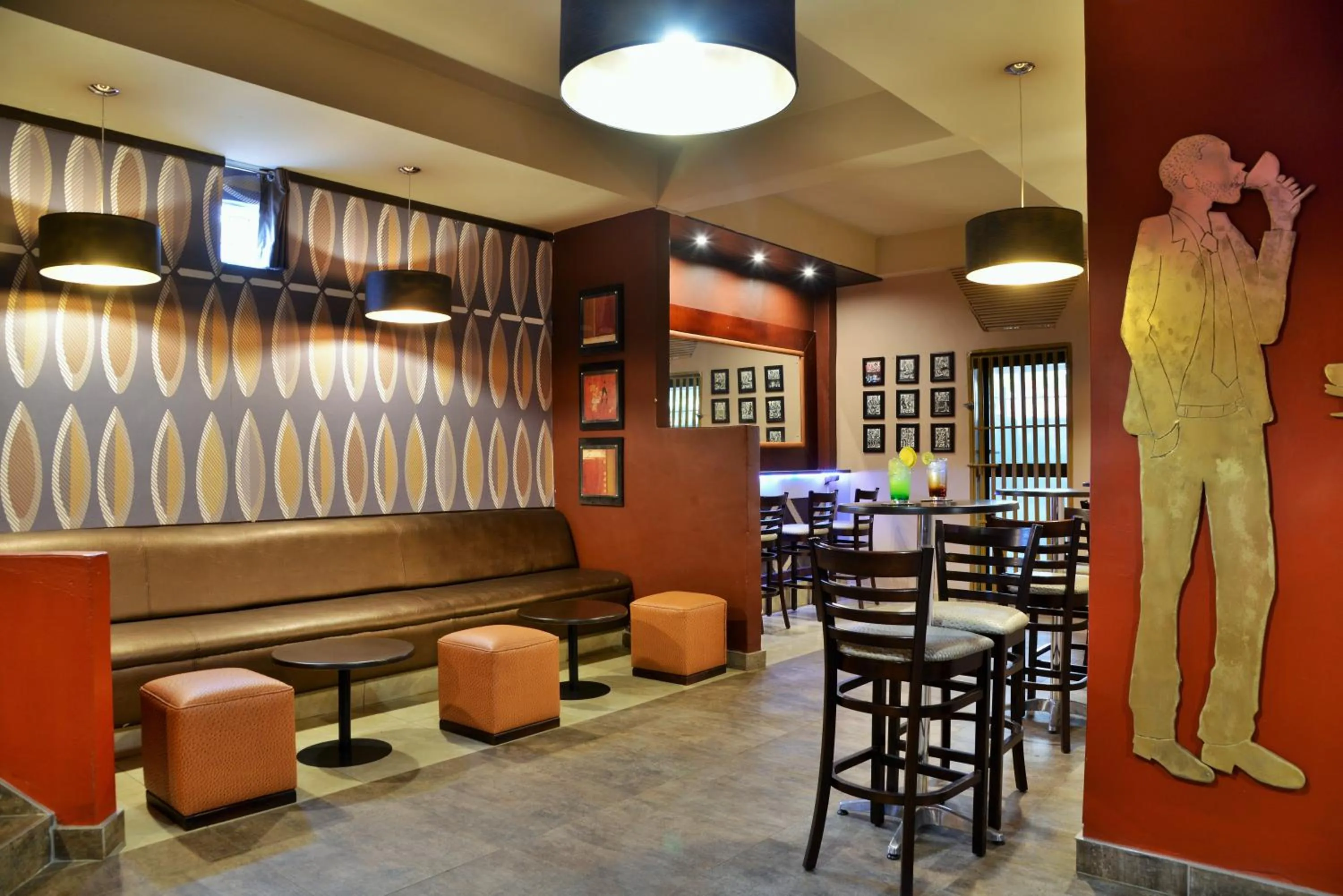 Lounge or bar in Cresta Oasis Hotel