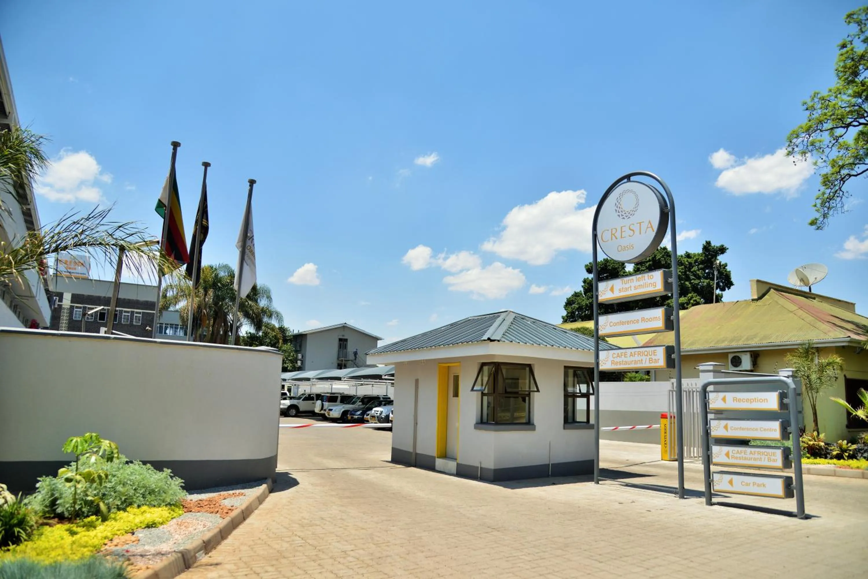 Area and facilities in Cresta Oasis Hotel