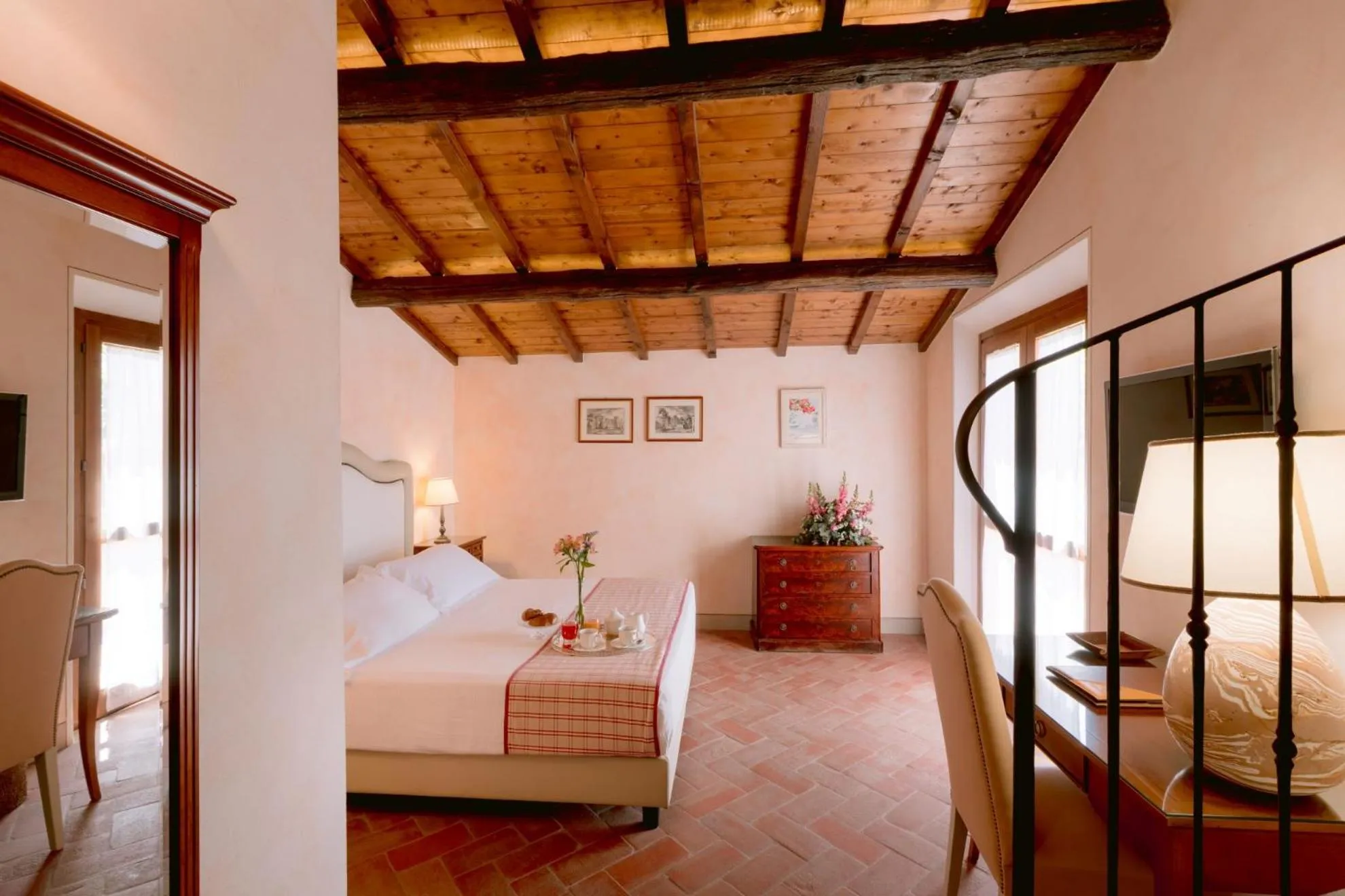 Bedroom, Bed in Borgo Sant'Ambrogio - Resort