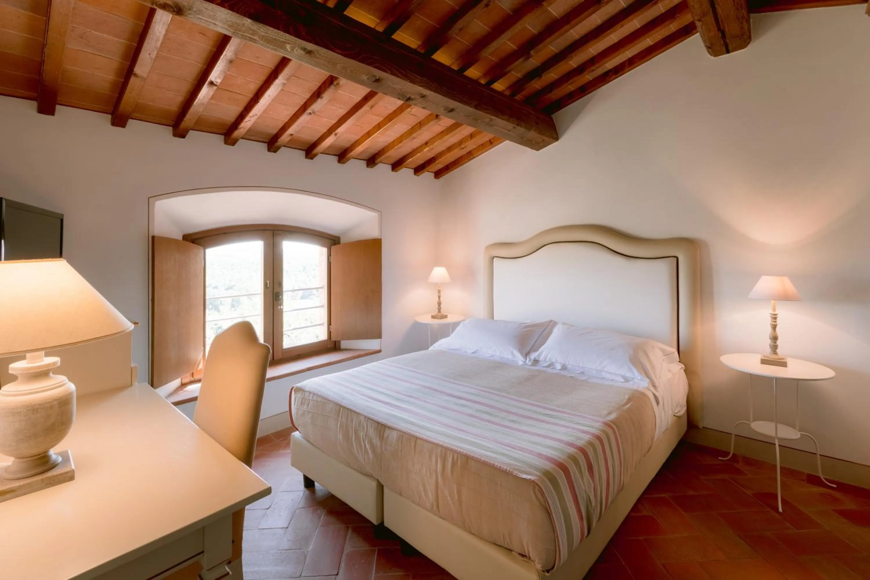 Bedroom, Bed in Borgo Sant'Ambrogio - Resort
