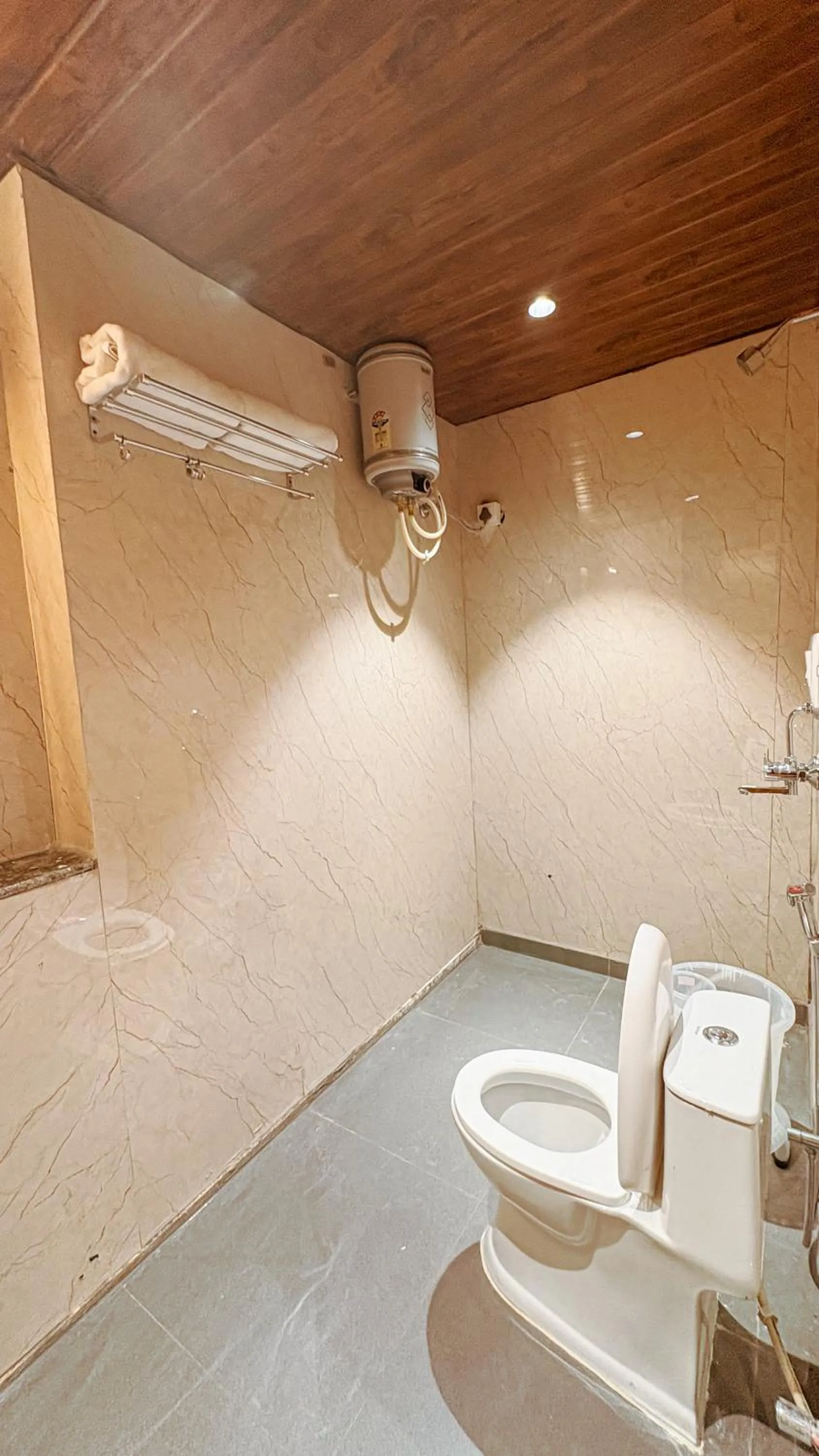 Bathroom in Hotel Nikanshvee