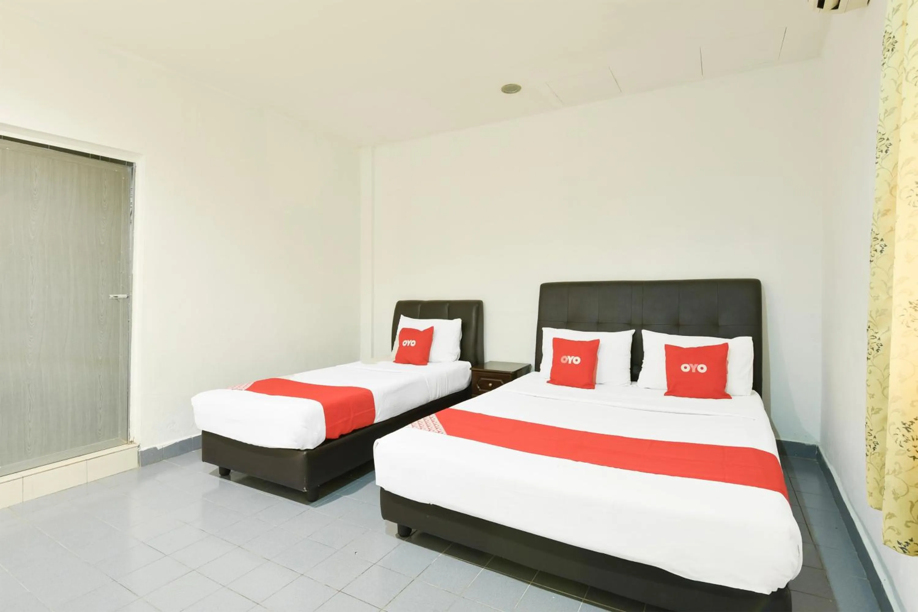 Bedroom, Bed in Hotel O KB Near Siti Khadijah Market Formerly KB 7 Days