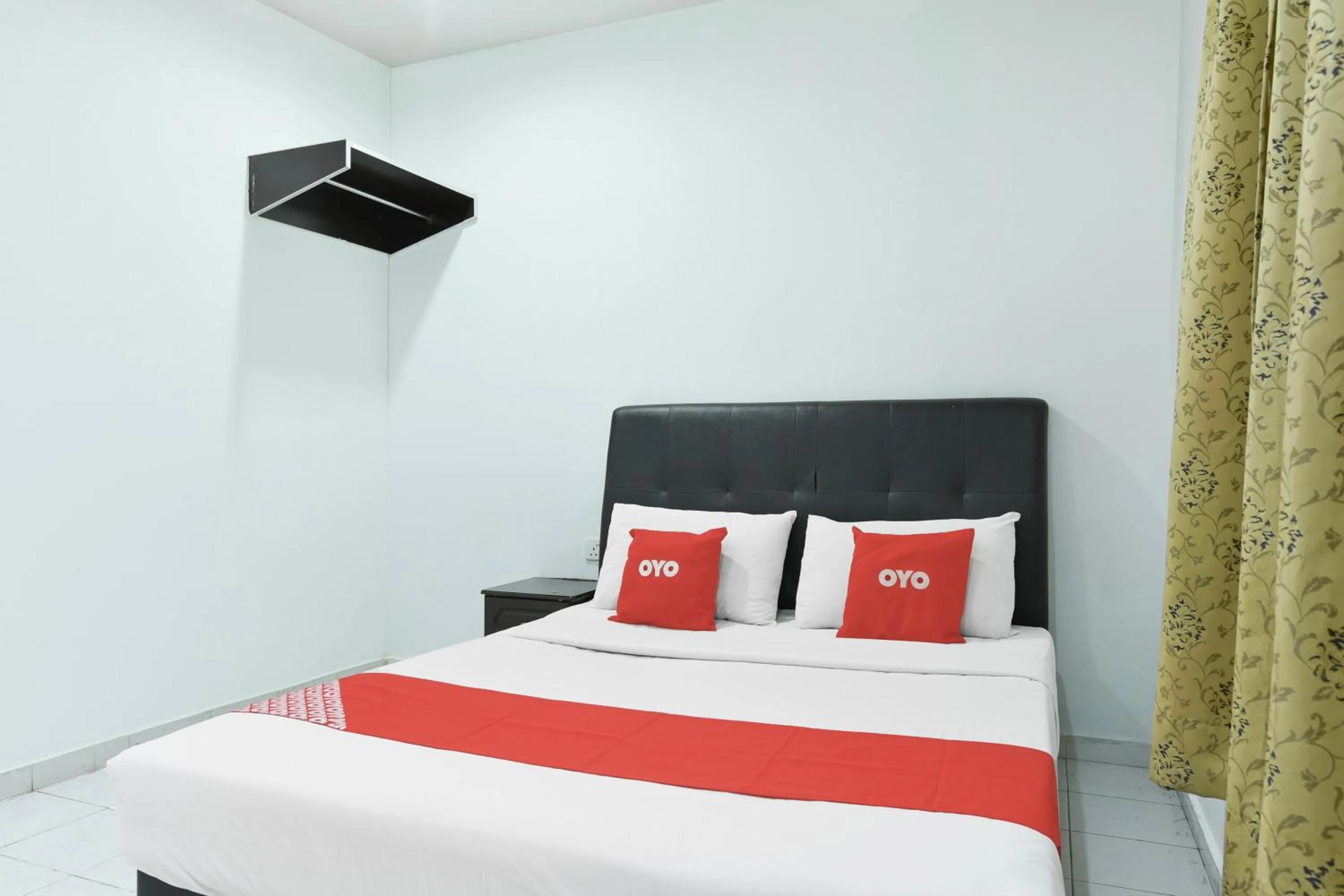 Bedroom, Bed in Hotel O KB Near Siti Khadijah Market Formerly KB 7 Days