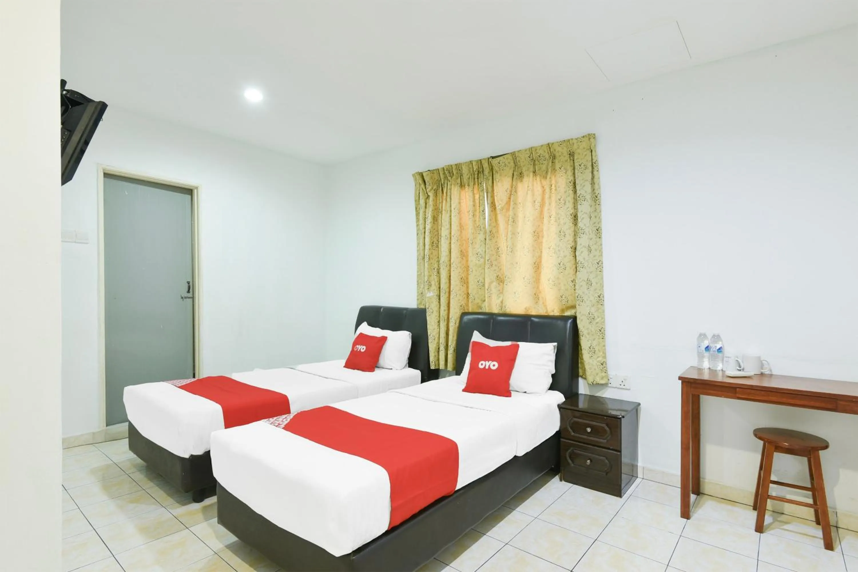 Bedroom, Bed in Hotel O KB Near Siti Khadijah Market Formerly KB 7 Days