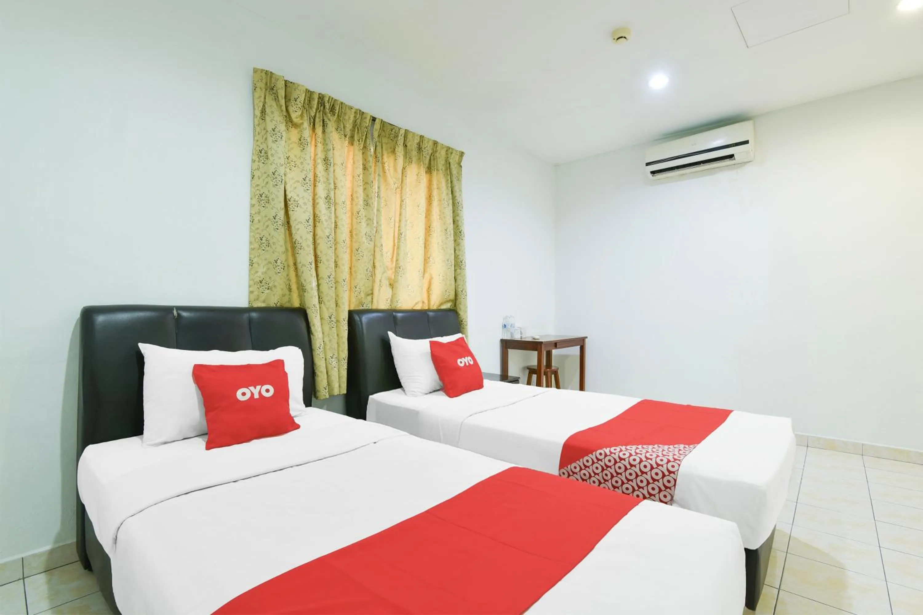 Bedroom, Bed in Hotel O KB Near Siti Khadijah Market Formerly KB 7 Days