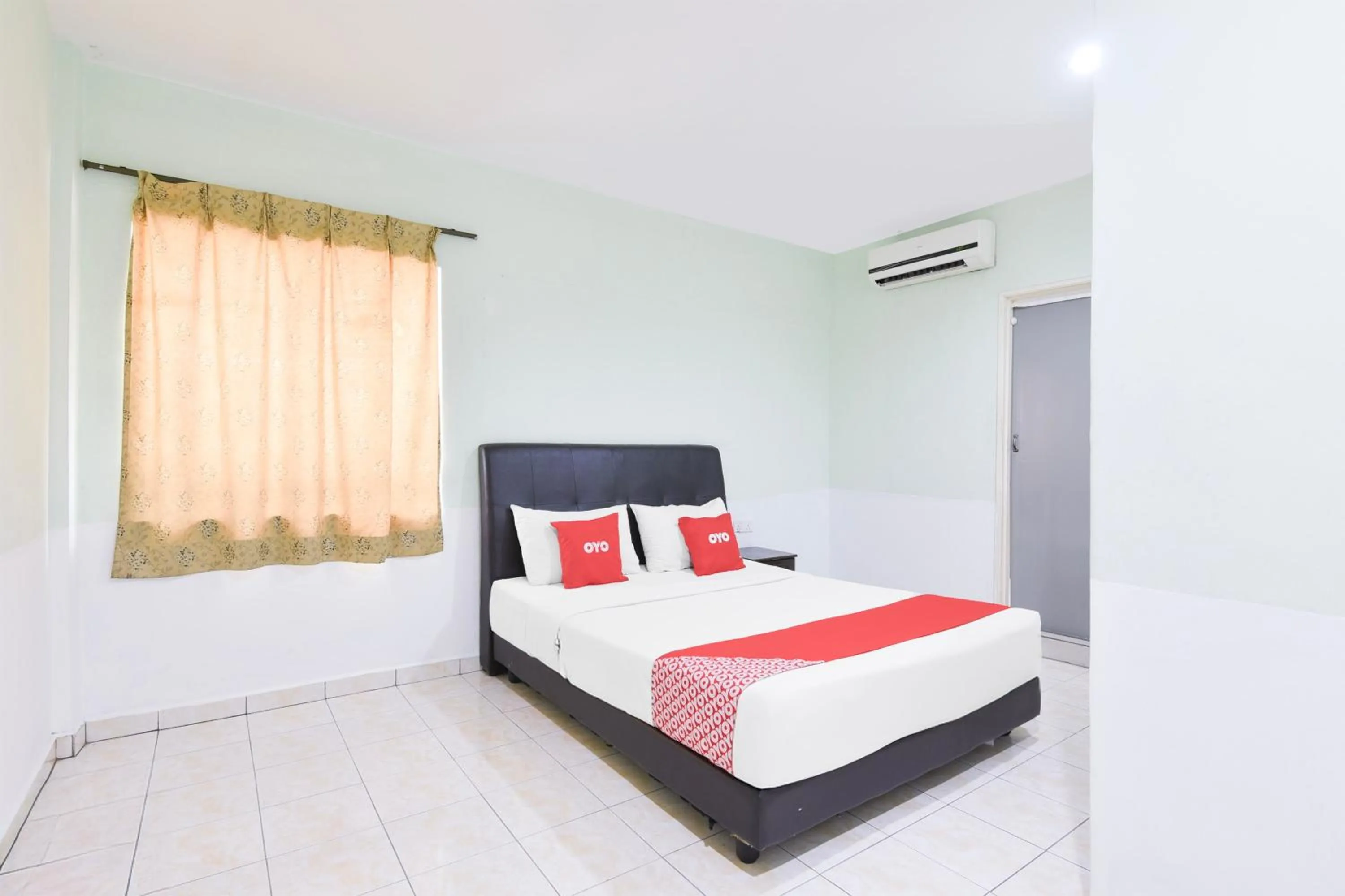 Bedroom, Bed in Hotel O KB Near Siti Khadijah Market Formerly KB 7 Days