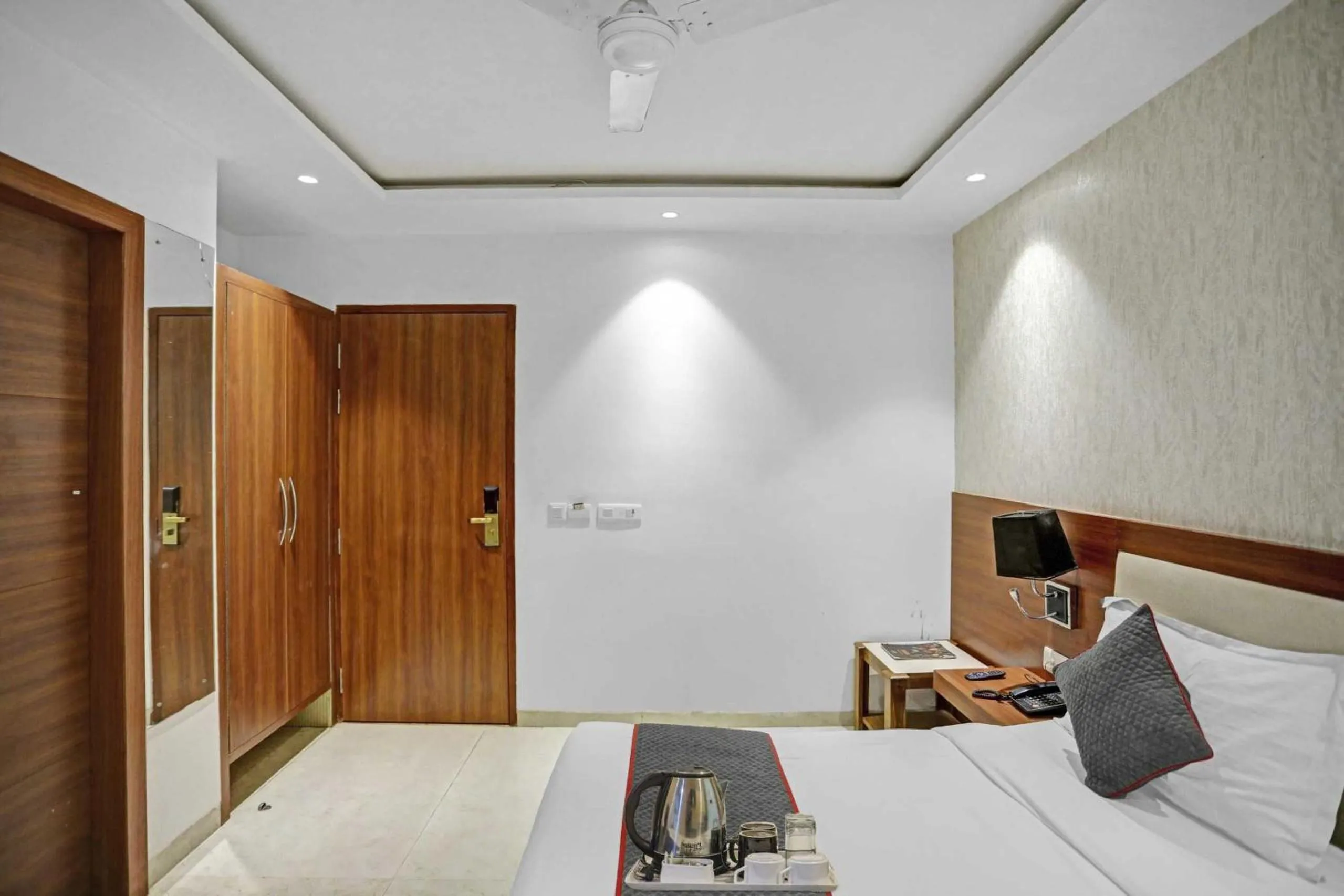 Bedroom, Bed in Hotel O by OYO Euro Near IGI Airport