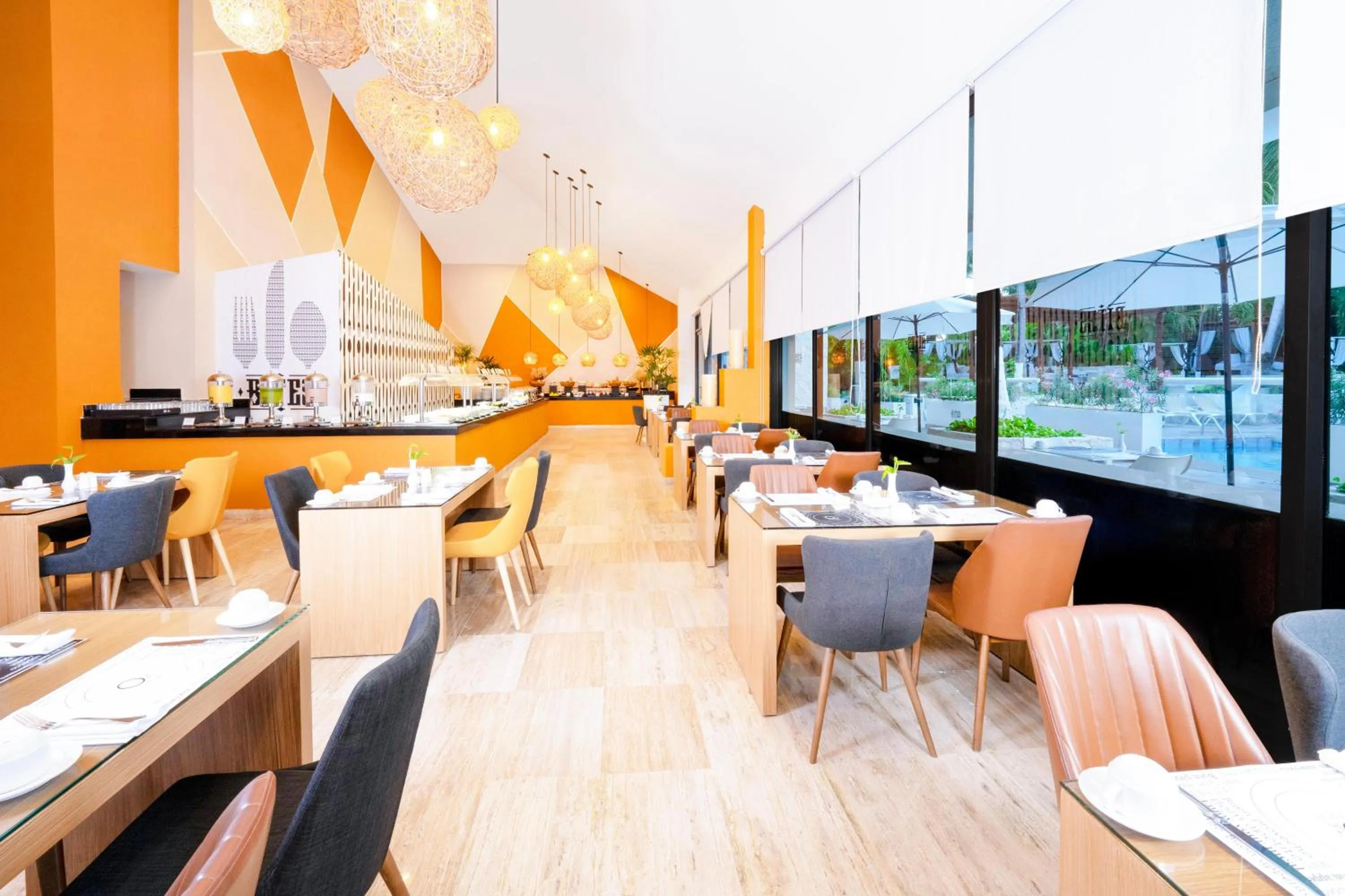 Restaurant/places to eat in Oh! Cancun - The Urban Oasis & Beach Club