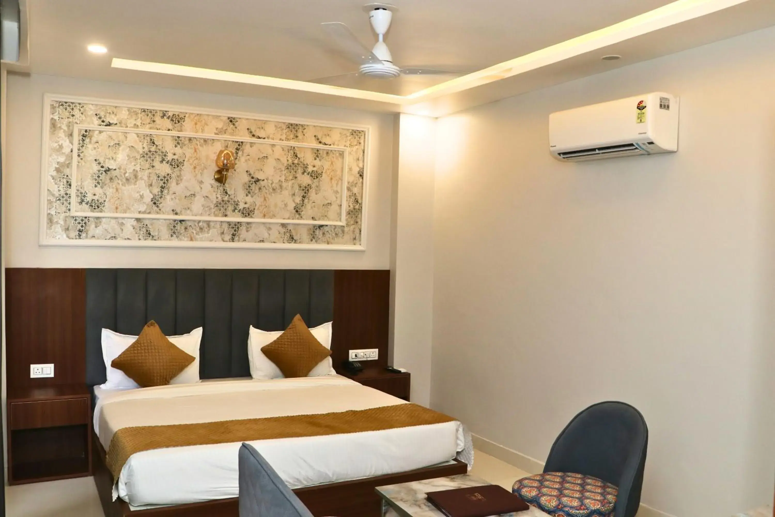 Deluxe Double Room in The Aurum Park Haridwar Deluxe Double Room in The Aurum Park Haridwar