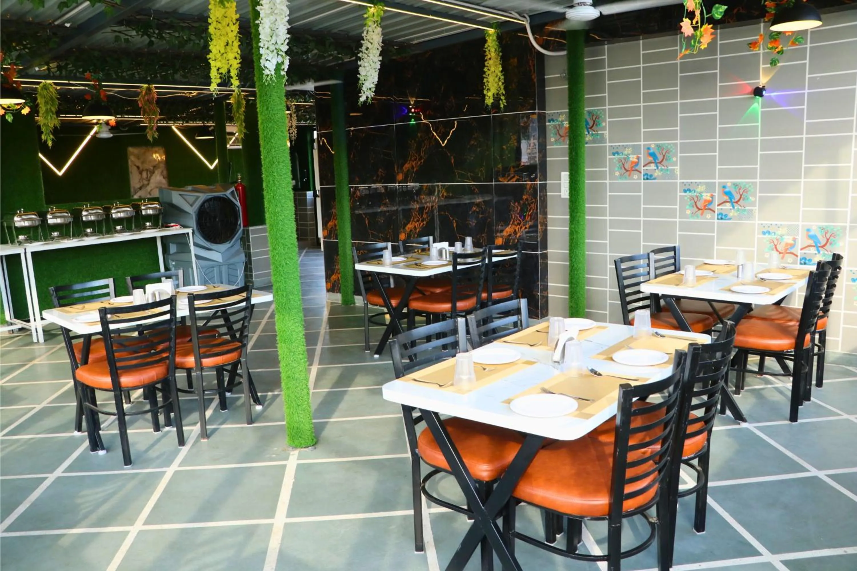 Restaurant/places to eat in The Aurum Park Haridwar