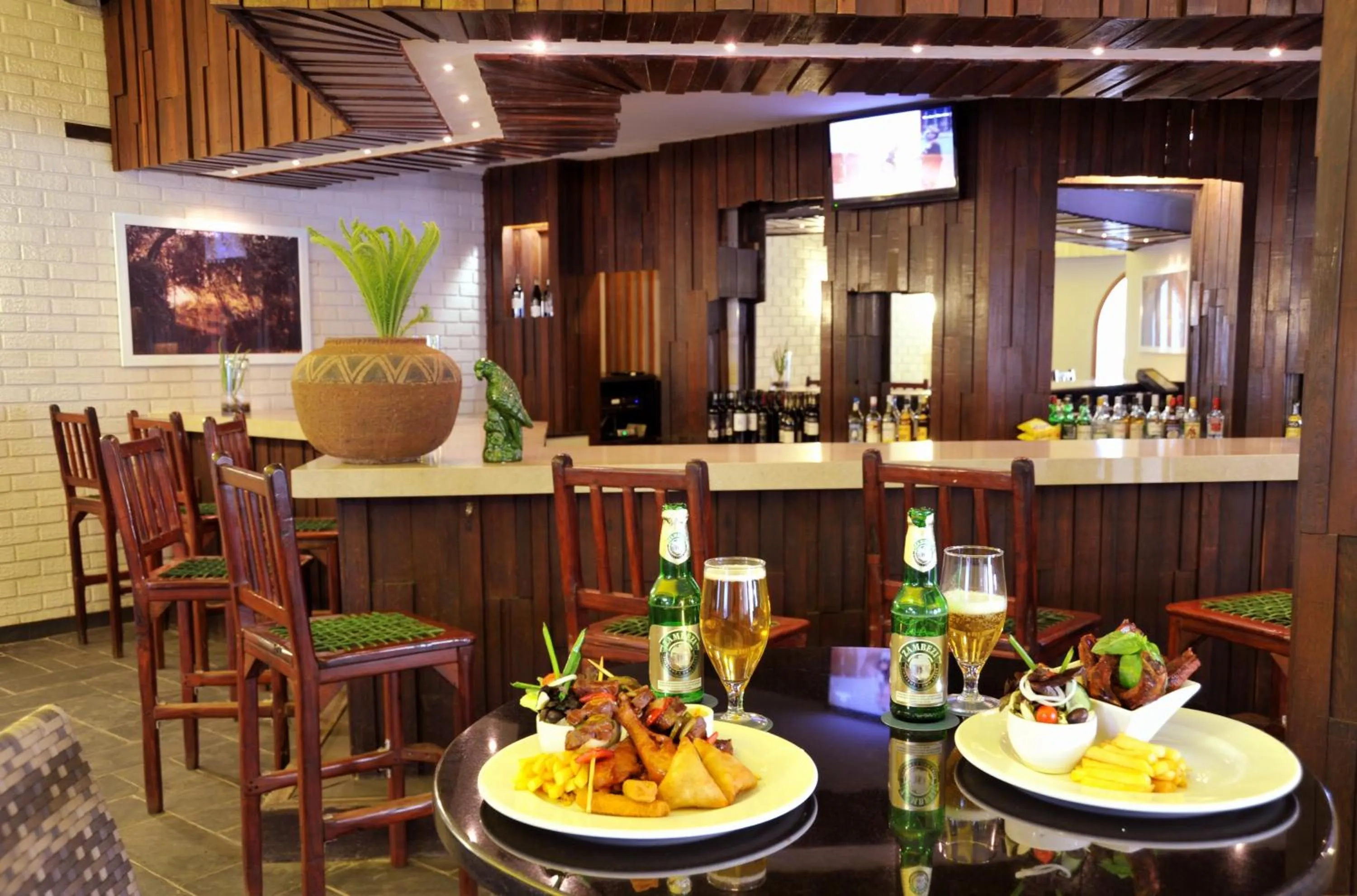 Restaurant/places to eat in Cresta Sprayview Victoria Falls