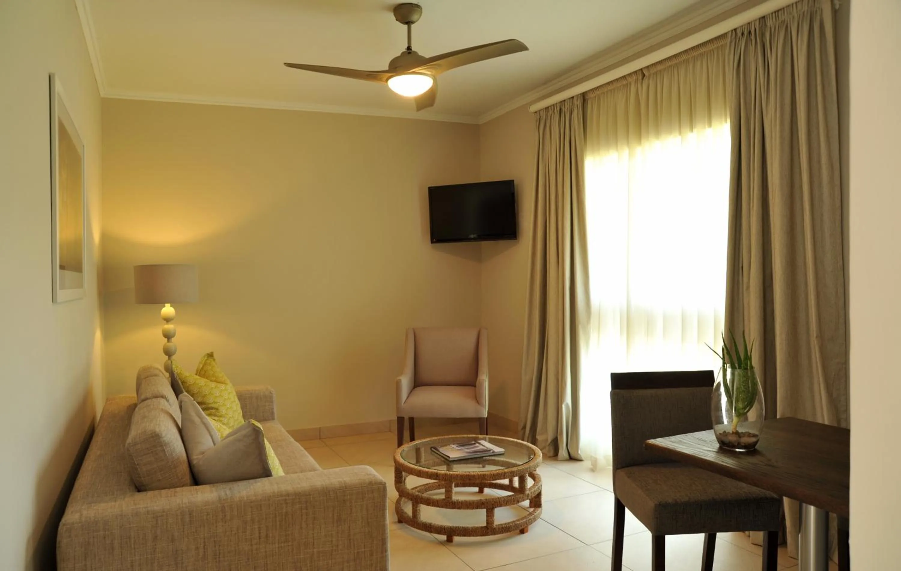 TV and multimedia in Cresta Sprayview Victoria Falls