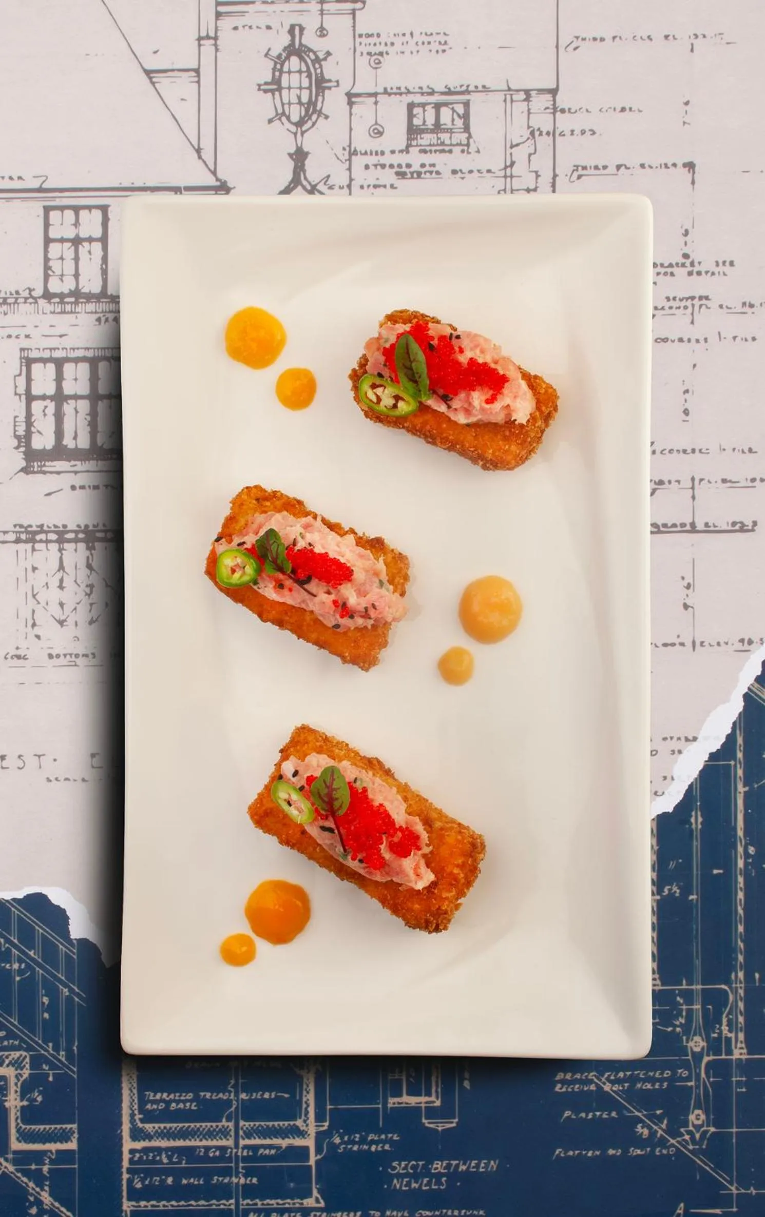 Restaurant/places to eat in Hotel Royer Urbana Champaign, Tapestry Collection by Hilton