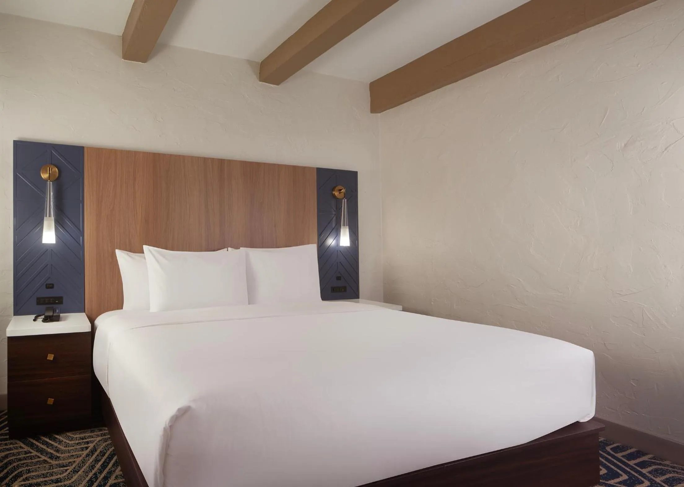 Bedroom, Bed in Hotel Royer Urbana Champaign, Tapestry Collection by Hilton