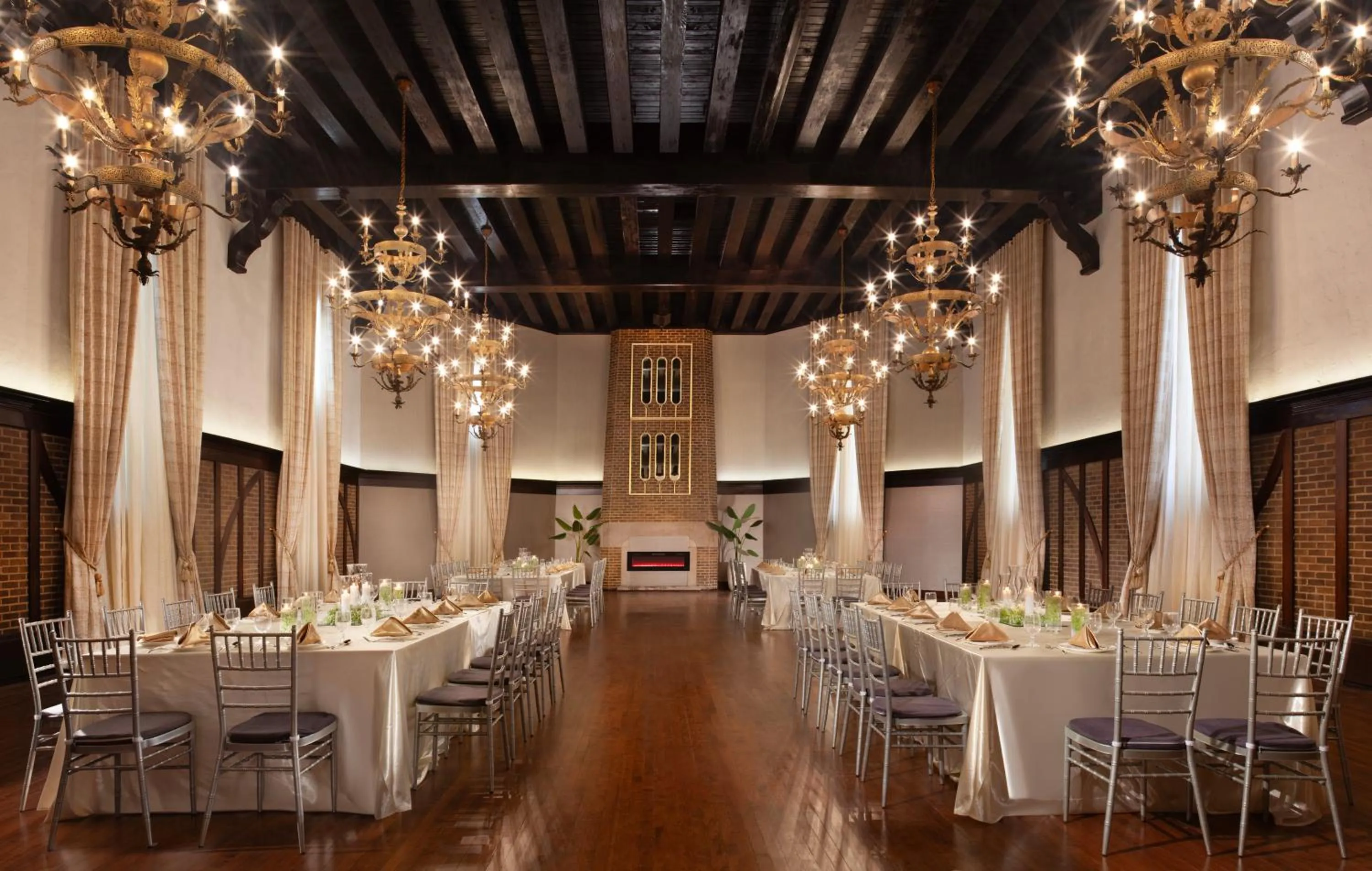 Banquet/Function facilities in Hotel Royer Urbana Champaign, Tapestry Collection by Hilton