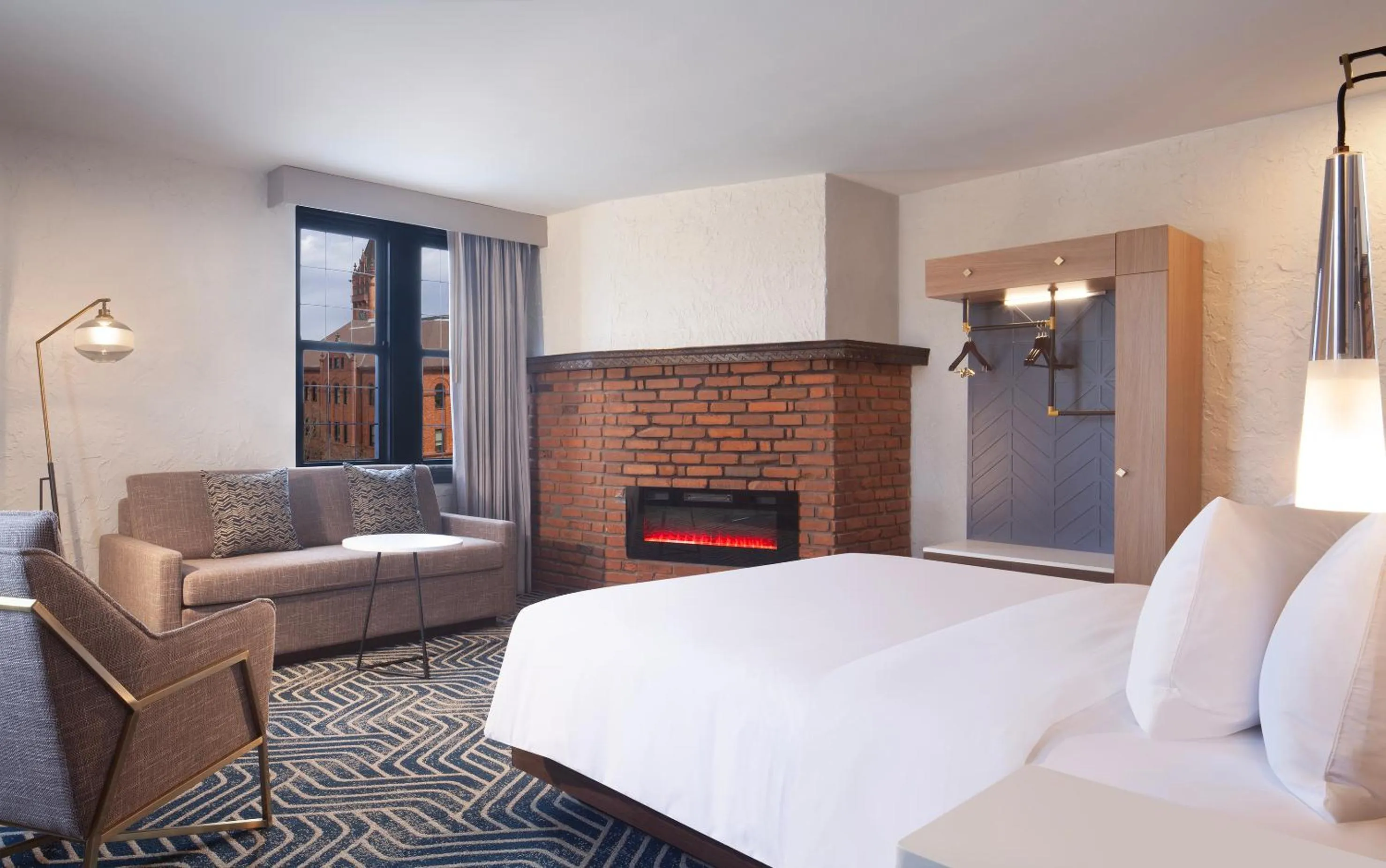 acessibility, Bed in Hotel Royer Urbana Champaign, Tapestry Collection by Hilton