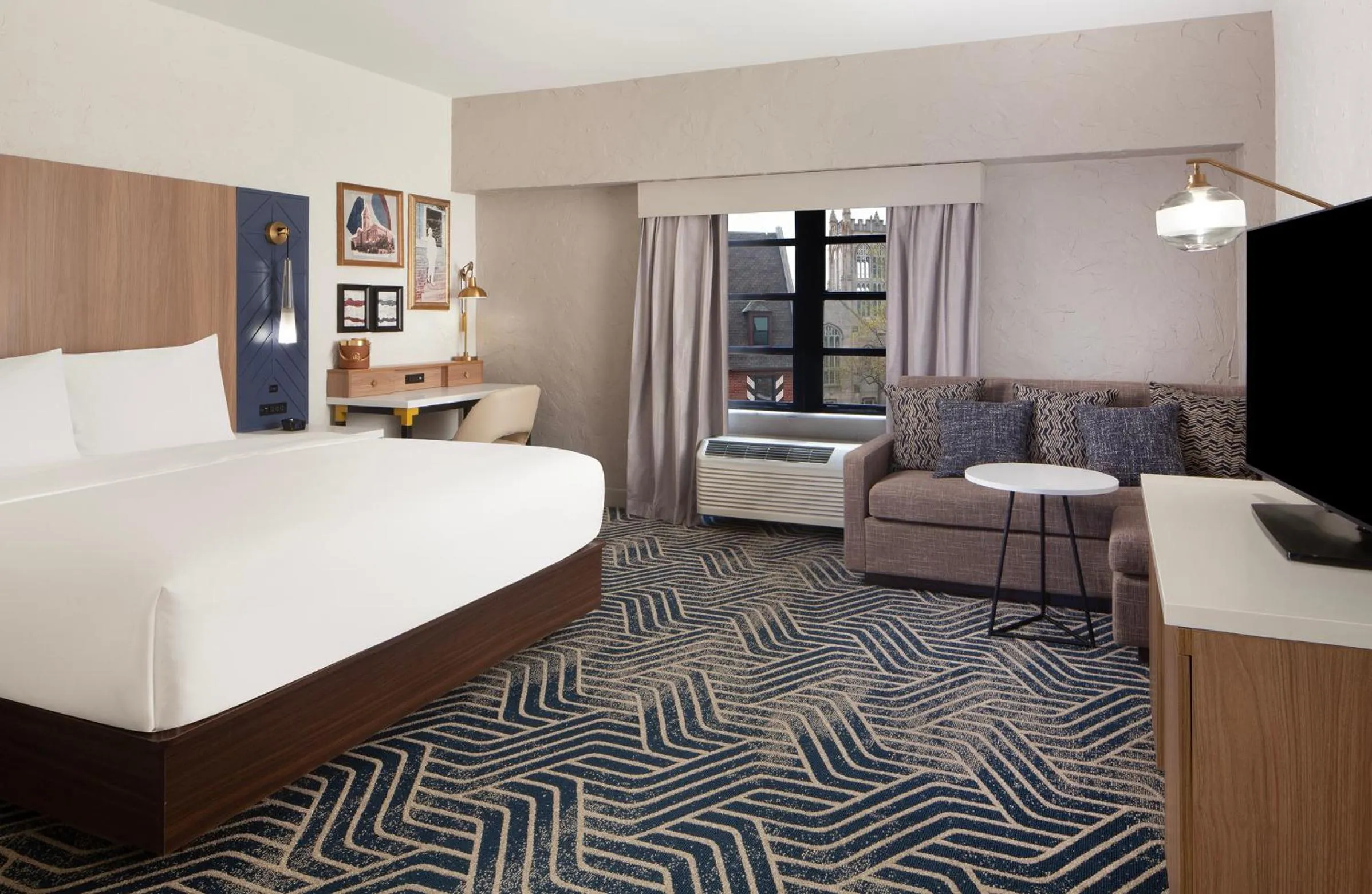 Bedroom, Bed in Hotel Royer Urbana Champaign, Tapestry Collection by Hilton